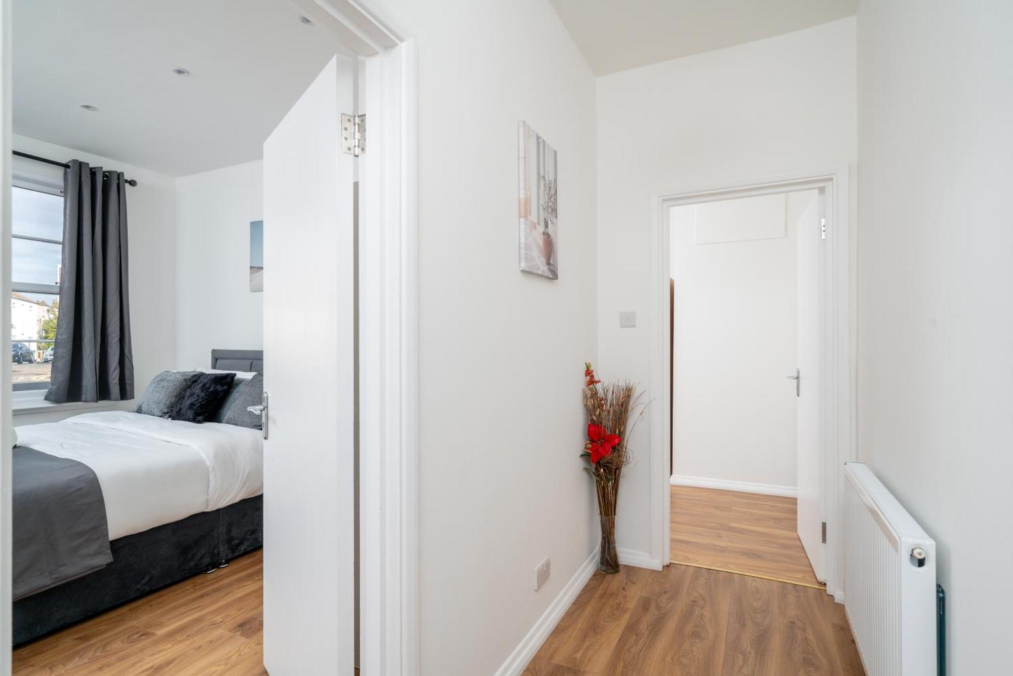 Exquisite 2 Bed Near Excel & 02 Arena With Parking Londen