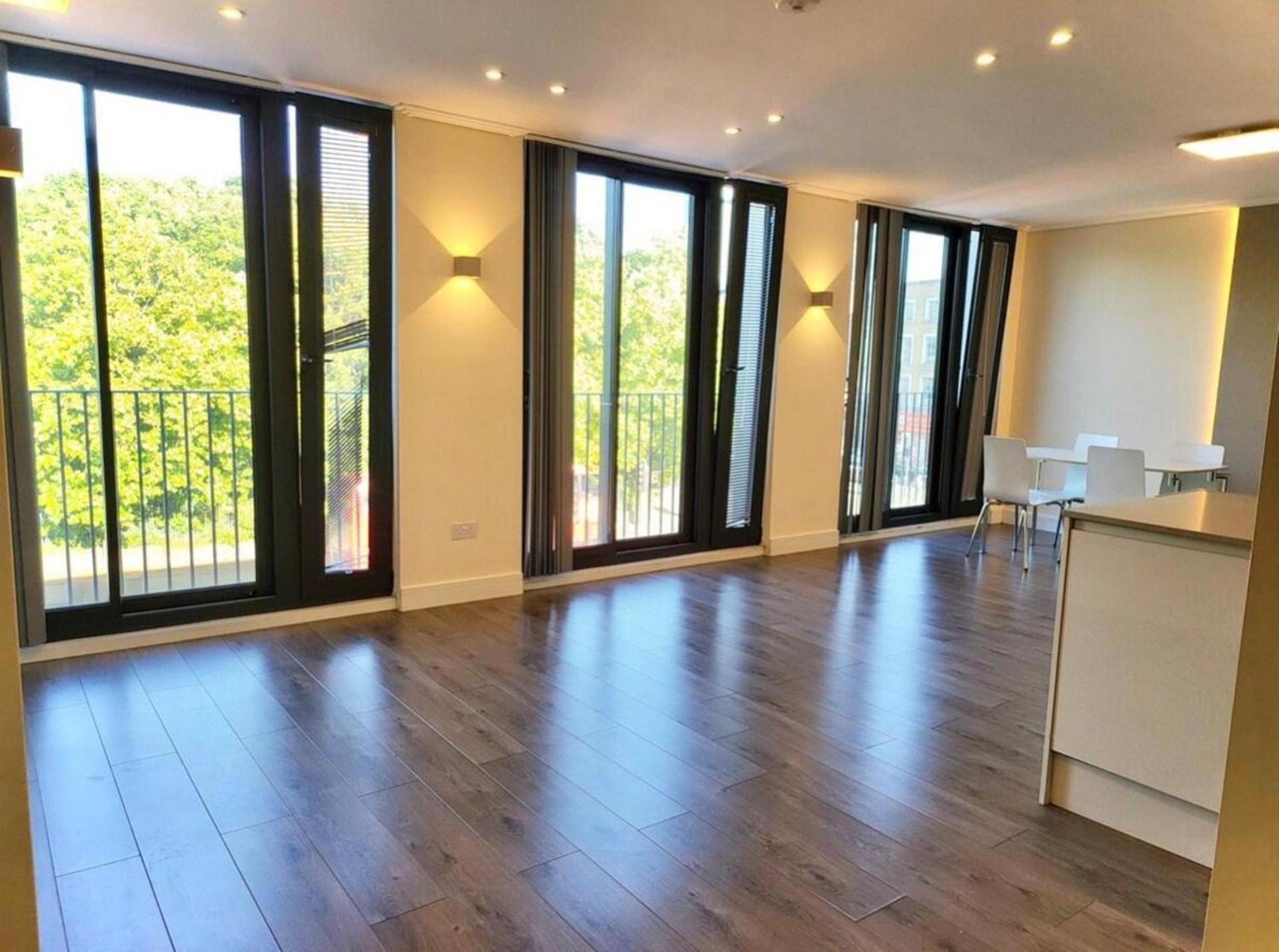 Riverside Retreat Apartment