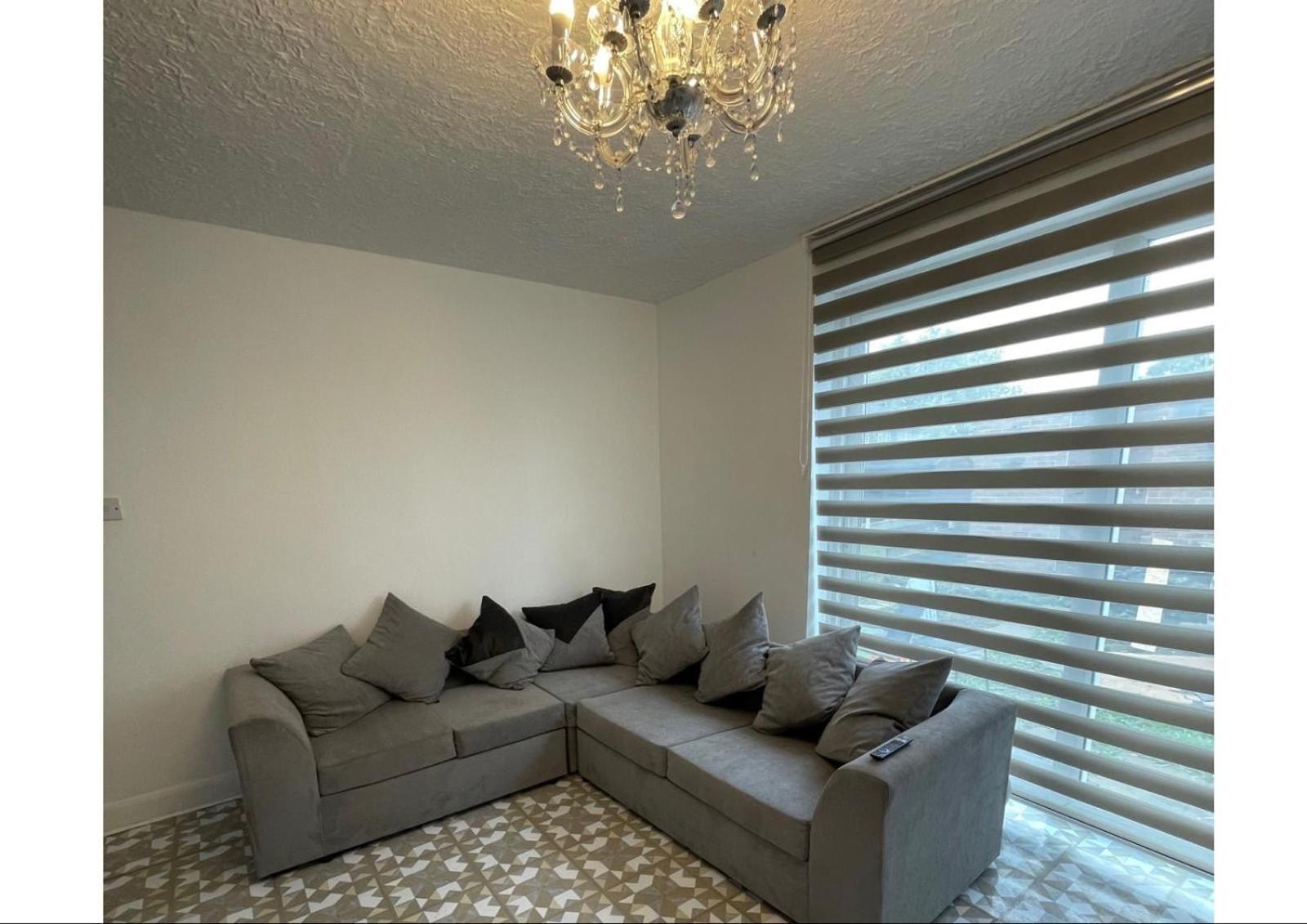 Lovely Spacious 3 Bedroom House With Sofa Bed, 30 Minutes From Vakantiehuis Londen