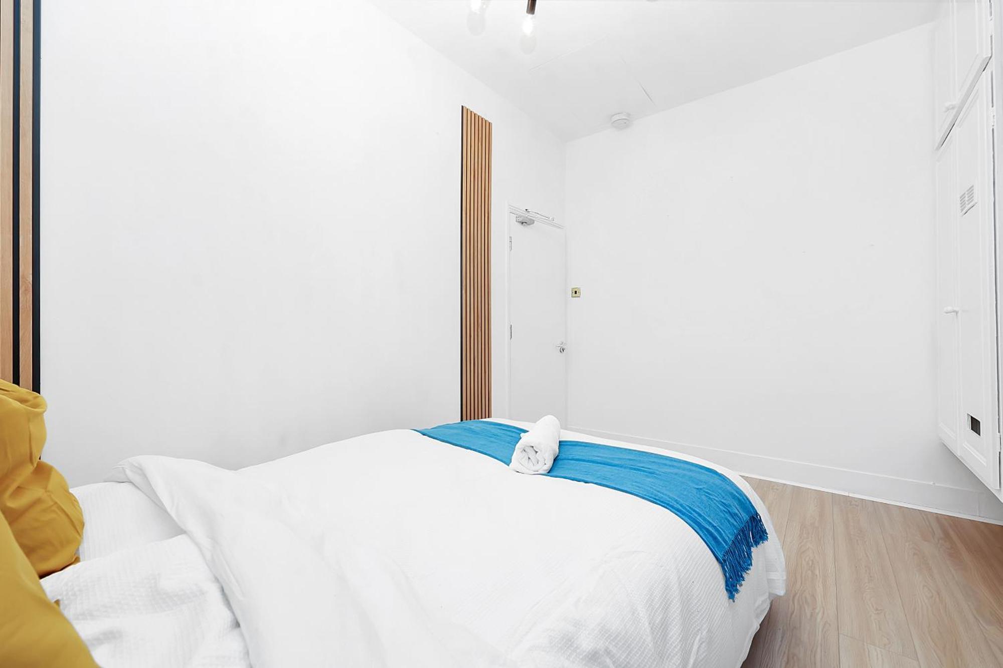Apartment The Panel By Harlington London