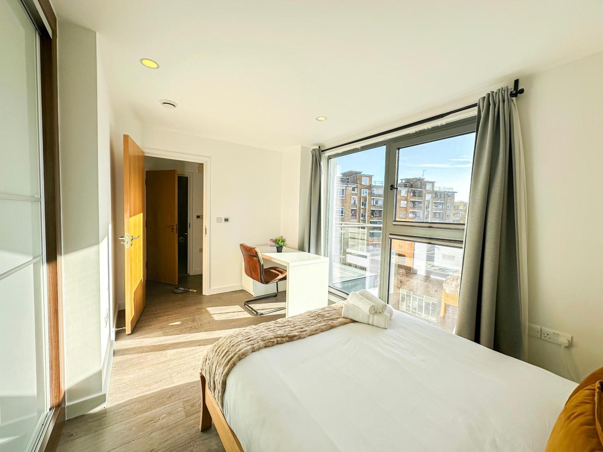 Contemporary With Private Terraces In Shoreditch, Hoxton, Islington London