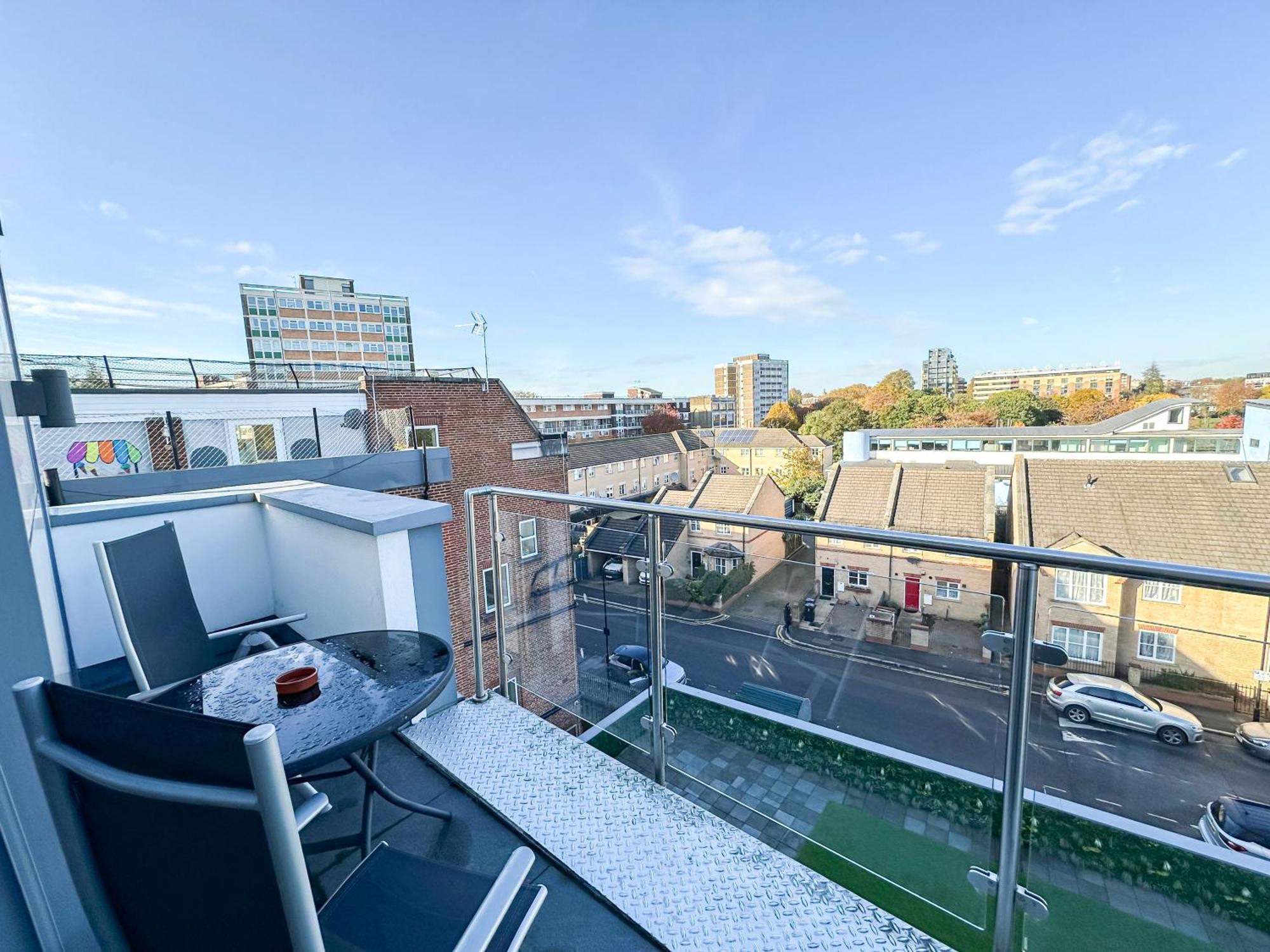 Contemporary With Private Terraces In Shoreditch, Hoxton, Islington * London