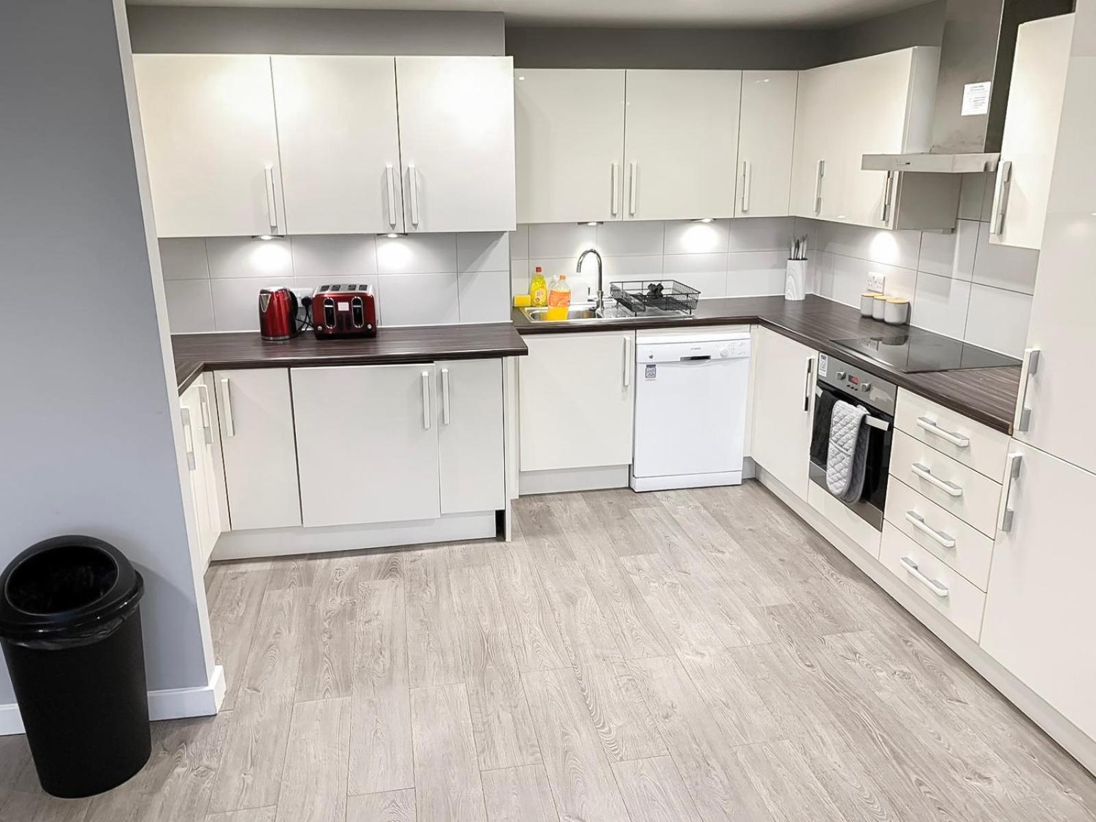 Apartment Contemporary With Private Terraces In Shoreditch, Hoxton, Islington London