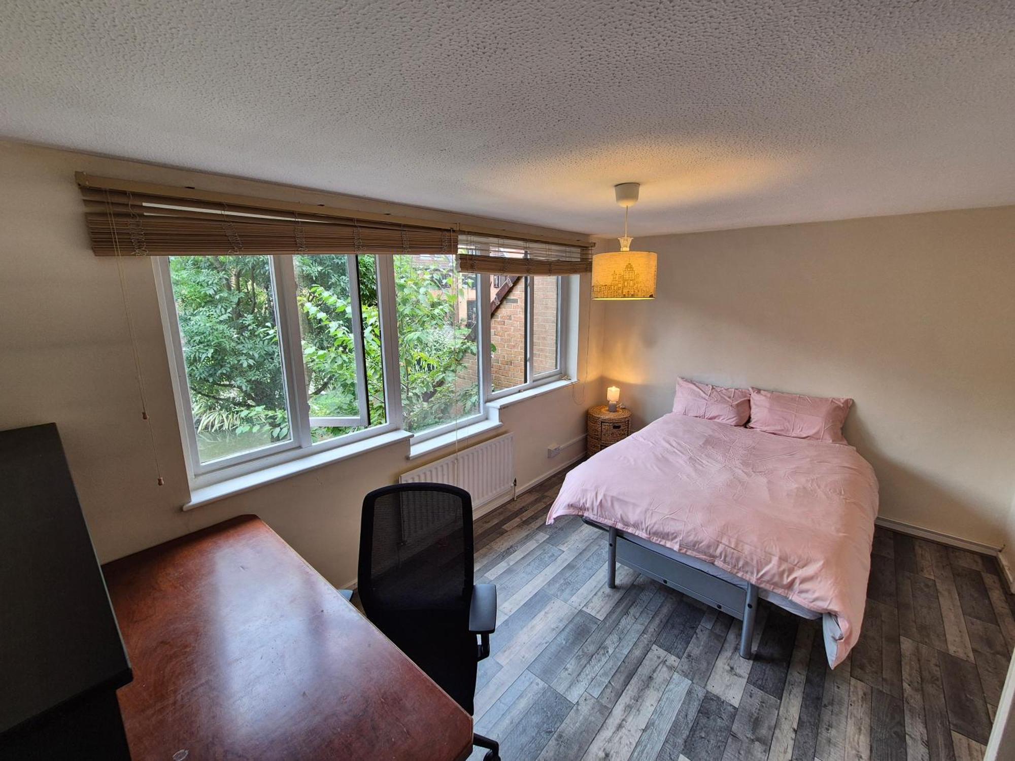 Homestay Spacious And Elegant With En-suites Available In Canary Wharf *