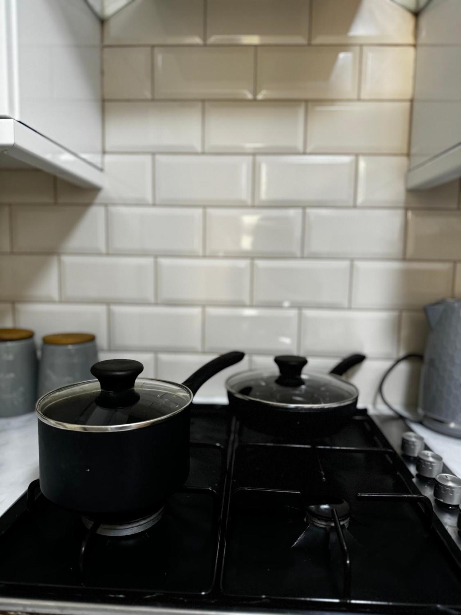 Apartment 5 Min From Westfield, Stratford, , And Elizabeth Olympic Park With Free Netflix London