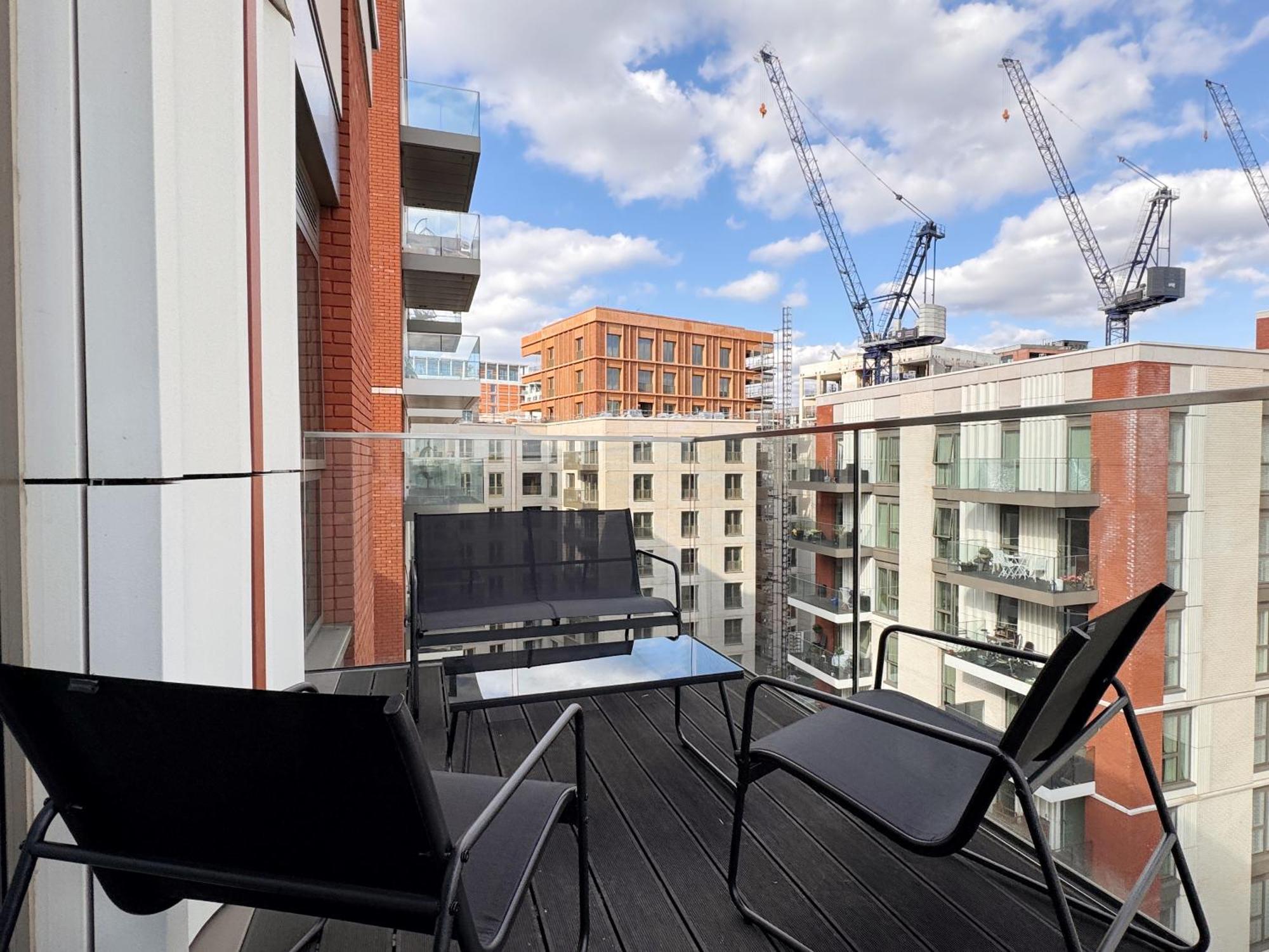 Charming Relaxing 3 Bedroom Walk To Tube London