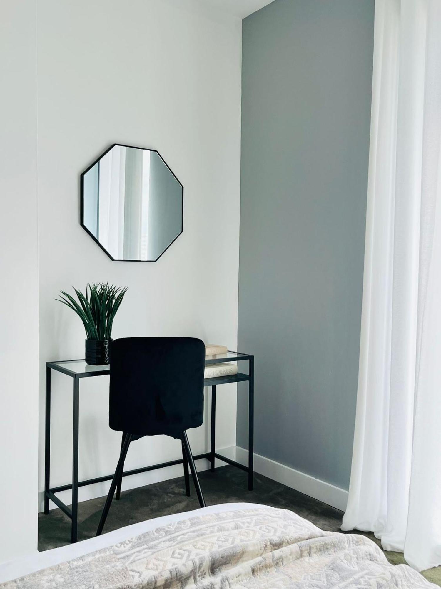 Apartment Luxurious Apartment - Prime Location Near Excel, O2 & Canary Wharf London