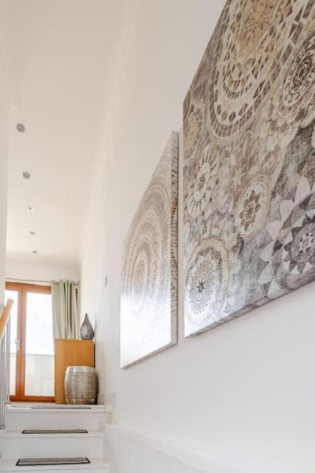 Apartment Luxury Near Canning Town- Free Parking London