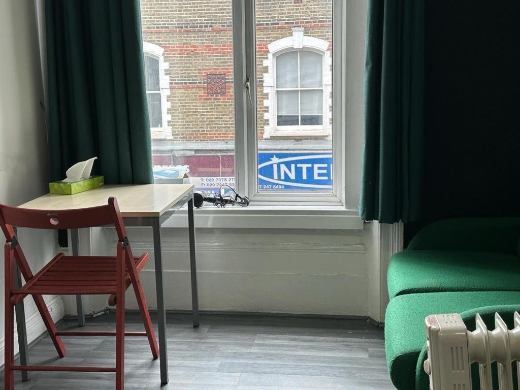 Bed & Breakfast Twenty One Londen