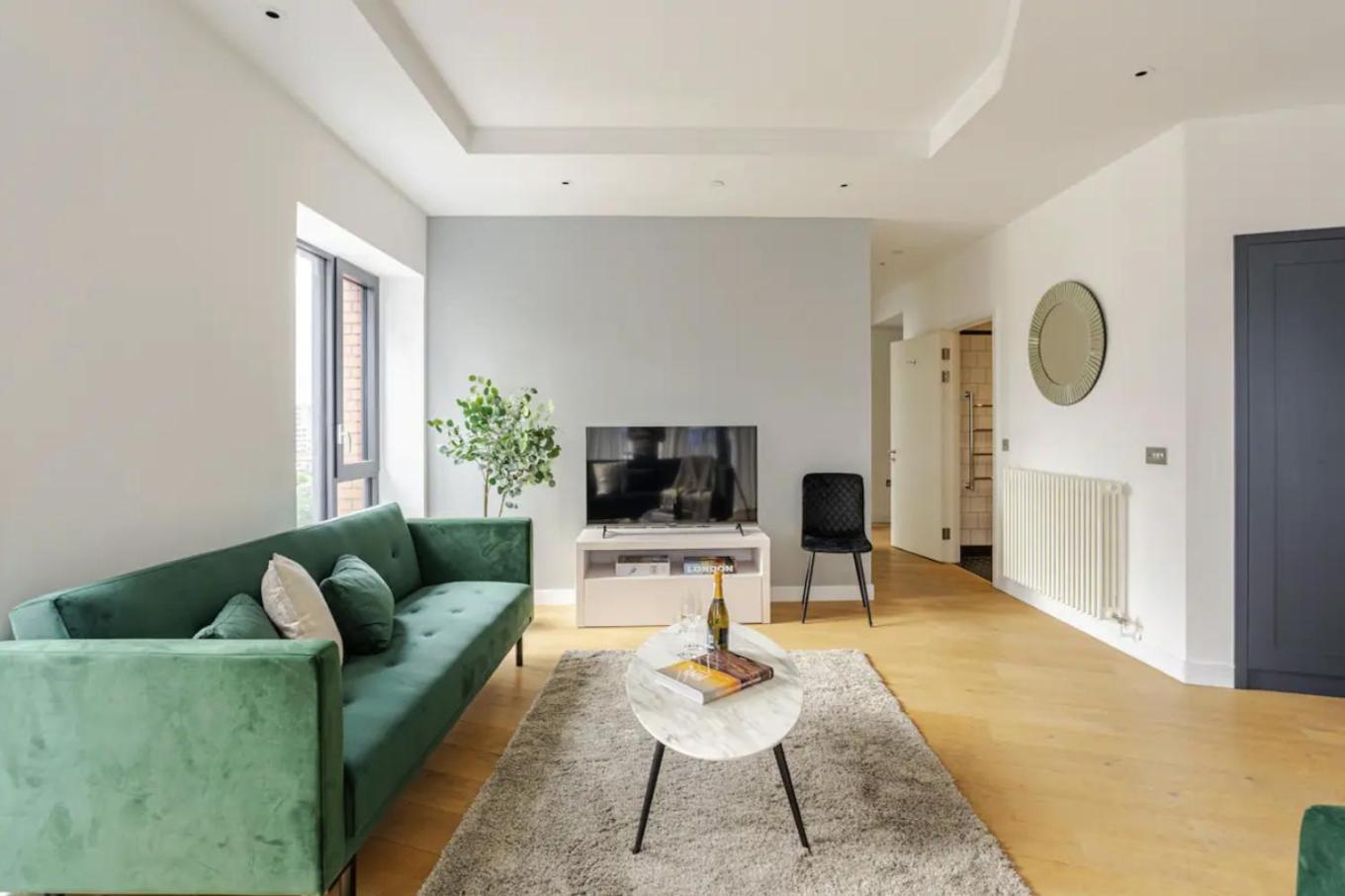 Apartment Luxurious Apartment - Prime Location Near Excel, O2 & Canary Wharf London