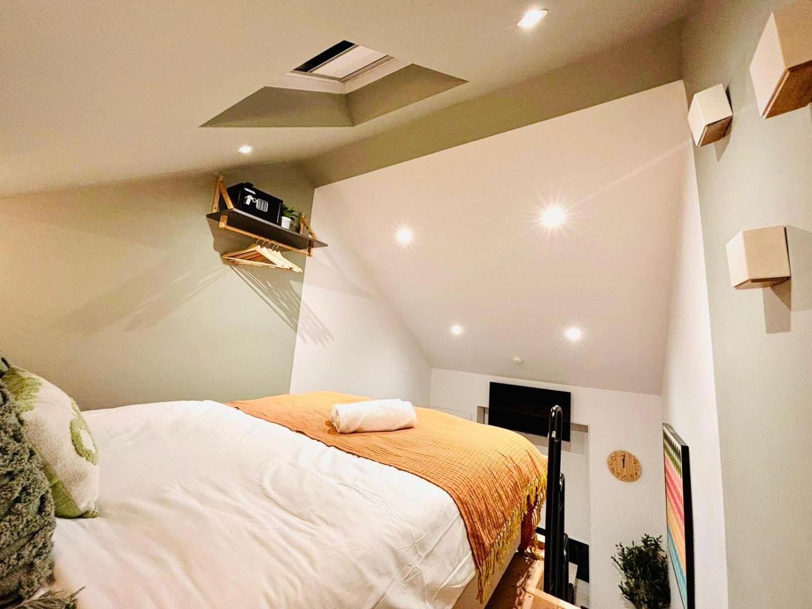 Luxury Mezzanine Flats Next Hackney * London