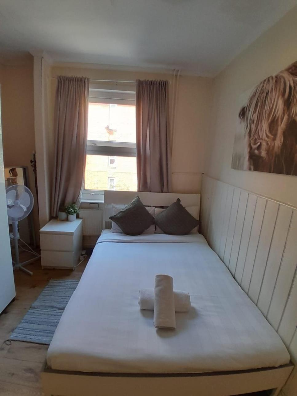 Bed & Breakfast Twenty Five London