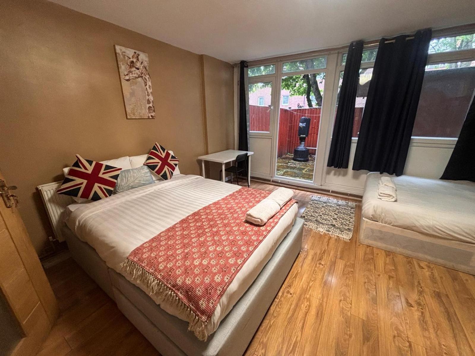 Bed & Breakfast Twenty Five