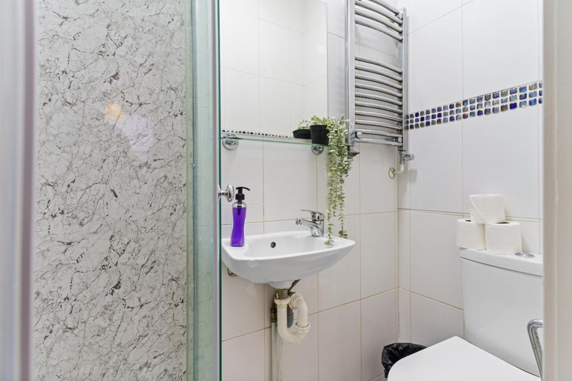 Livestay Affordable One Bedroom & Studio In India Docks E14 Appartement