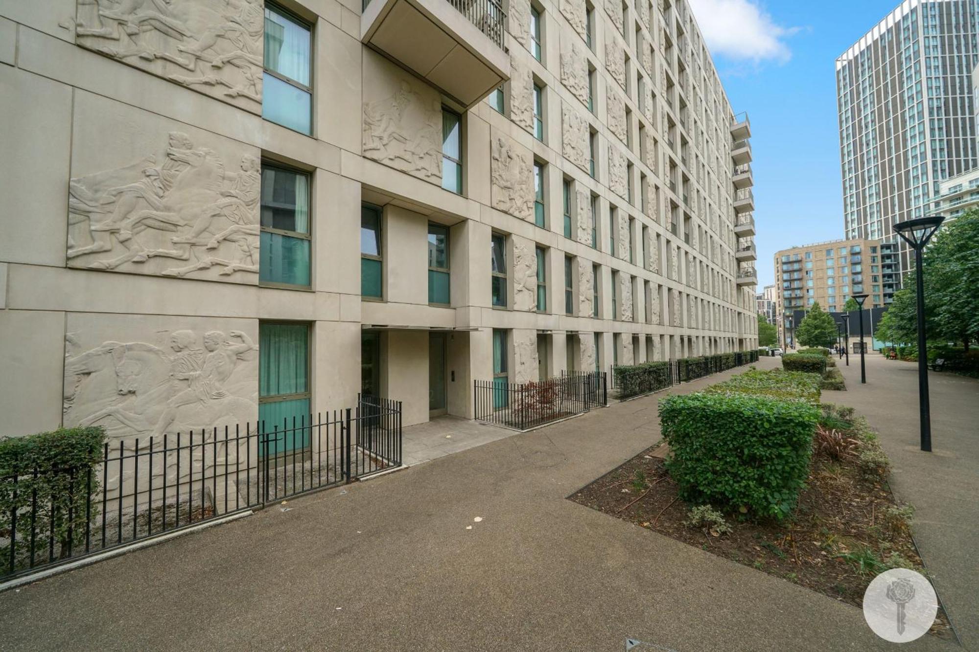 Amazing 2 Bedroom Flat In E20 Apartamento *