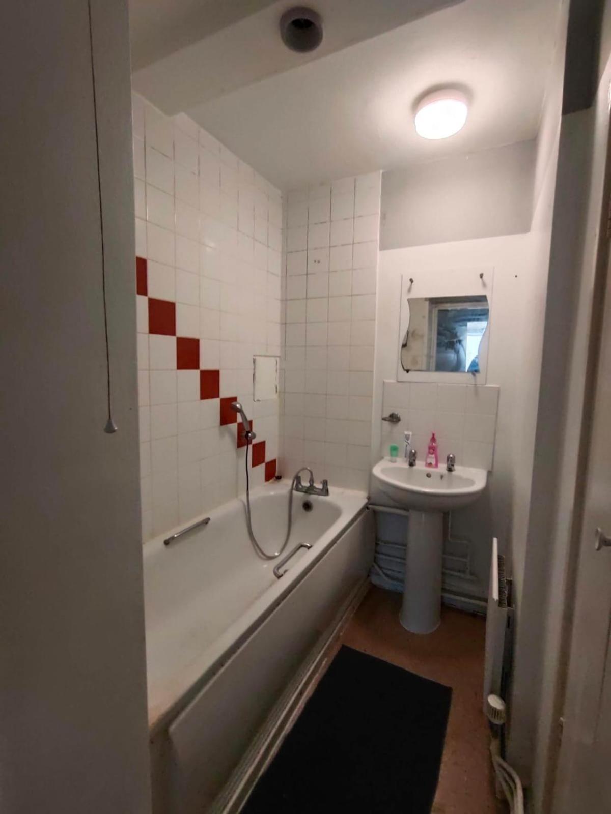 Flatshare Canary Wharf Cityview Shared With Host For Common Spaces Separate Bedroom Shared Bathroom