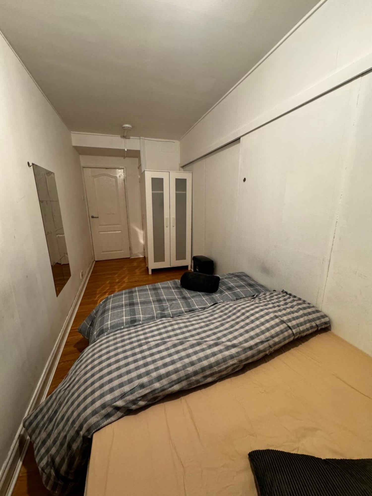Homestay Flatshare Canary Wharf Cityview Shared With Host For Common Spaces Separate Bedroom Shared Bathroom