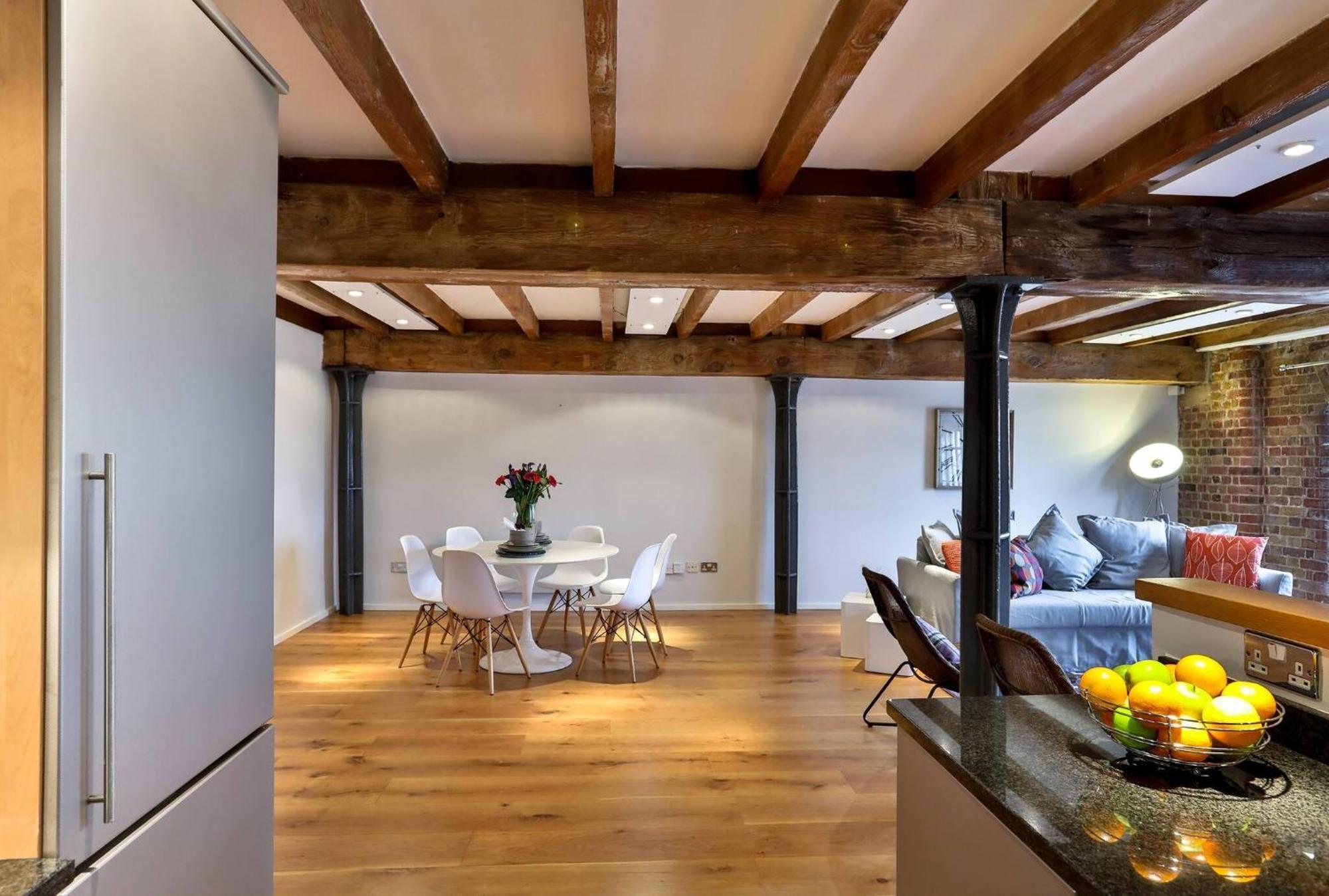 Apartment Wild Roses Serviced - Excel Warehouse 1