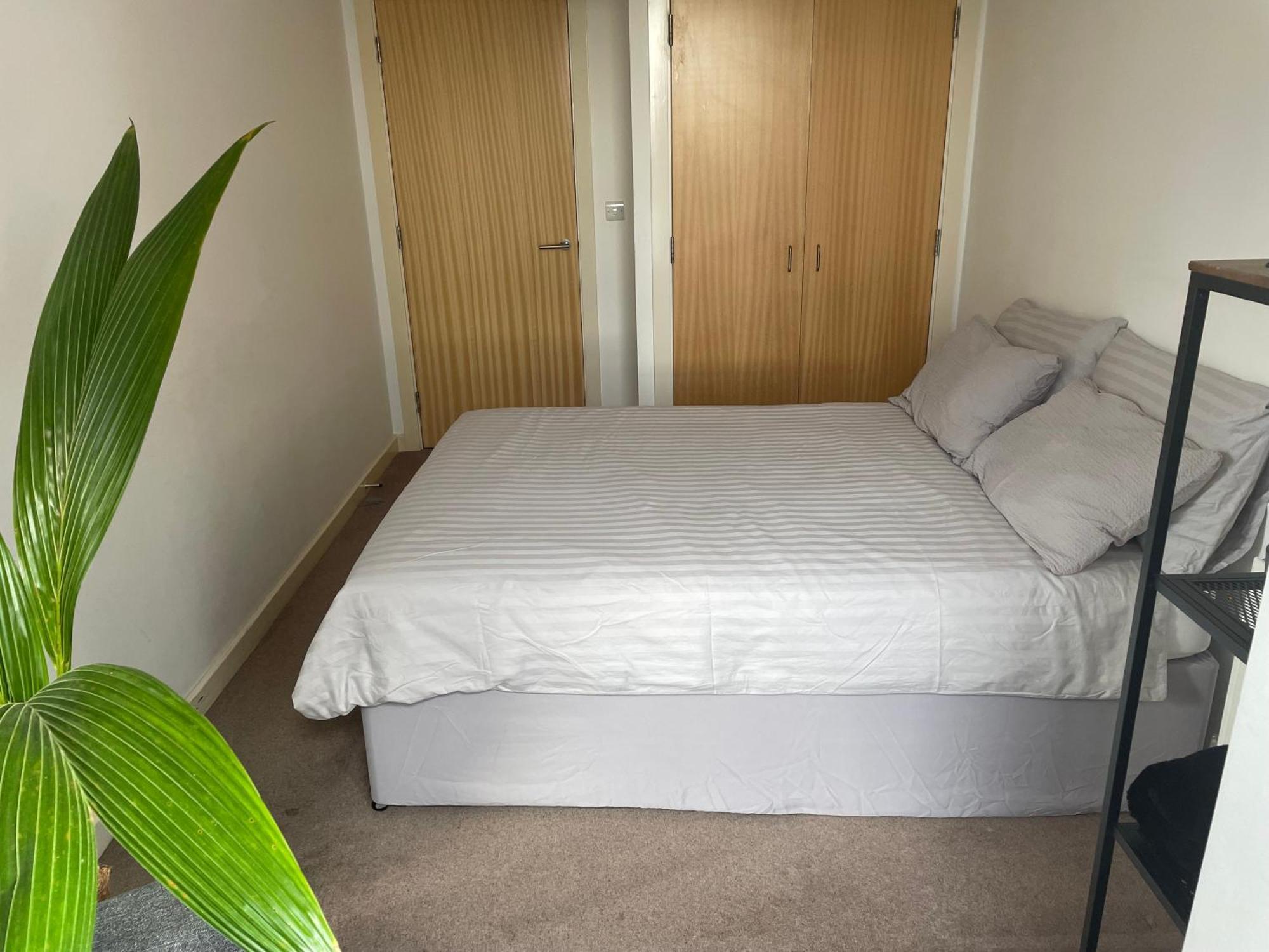 Private In A Shared Flat Bed & Breakfast