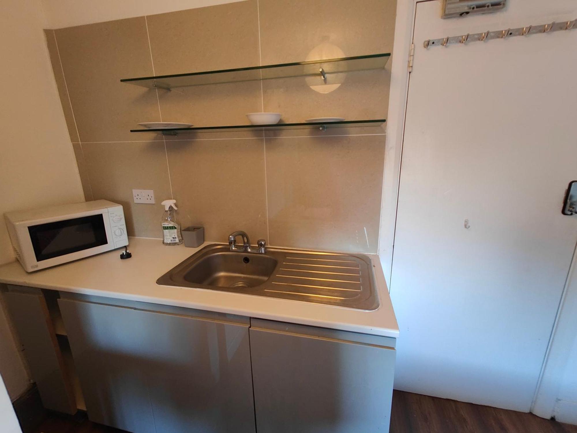 Large House In London's Trendiest Area Homestay London