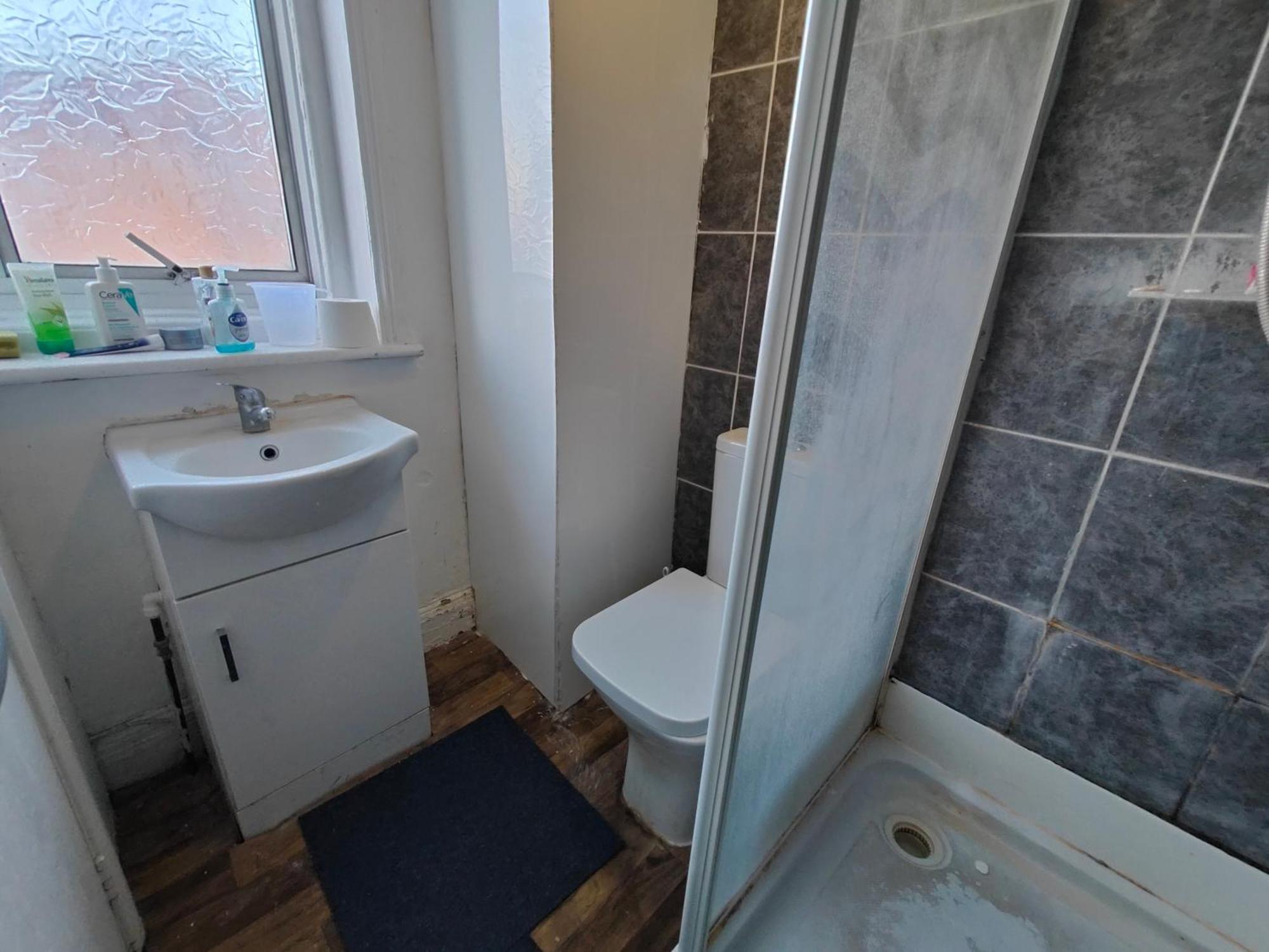 Homestay Large House In London's Trendiest Area
