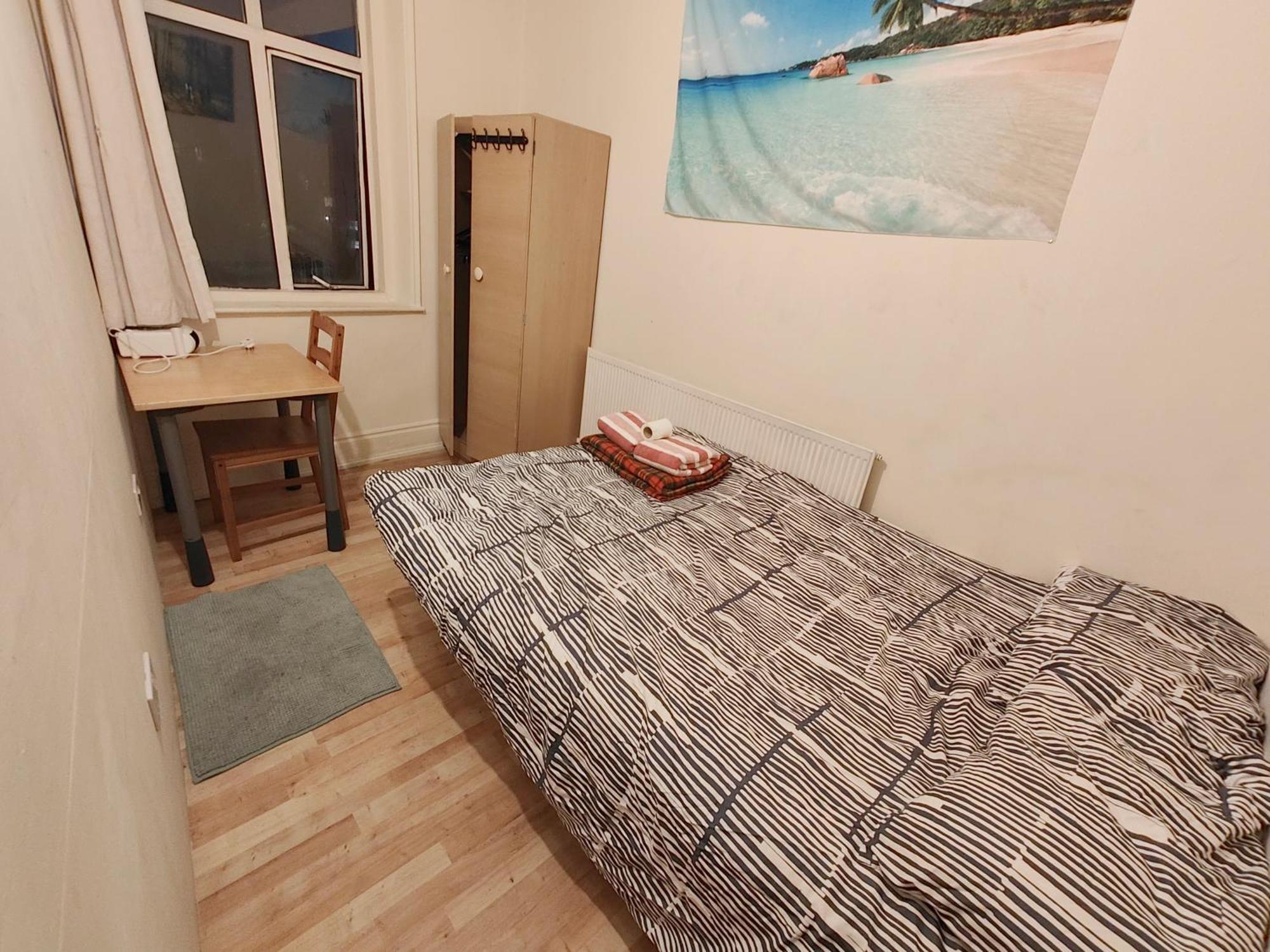 Large House In London's Trendiest Area Homestay