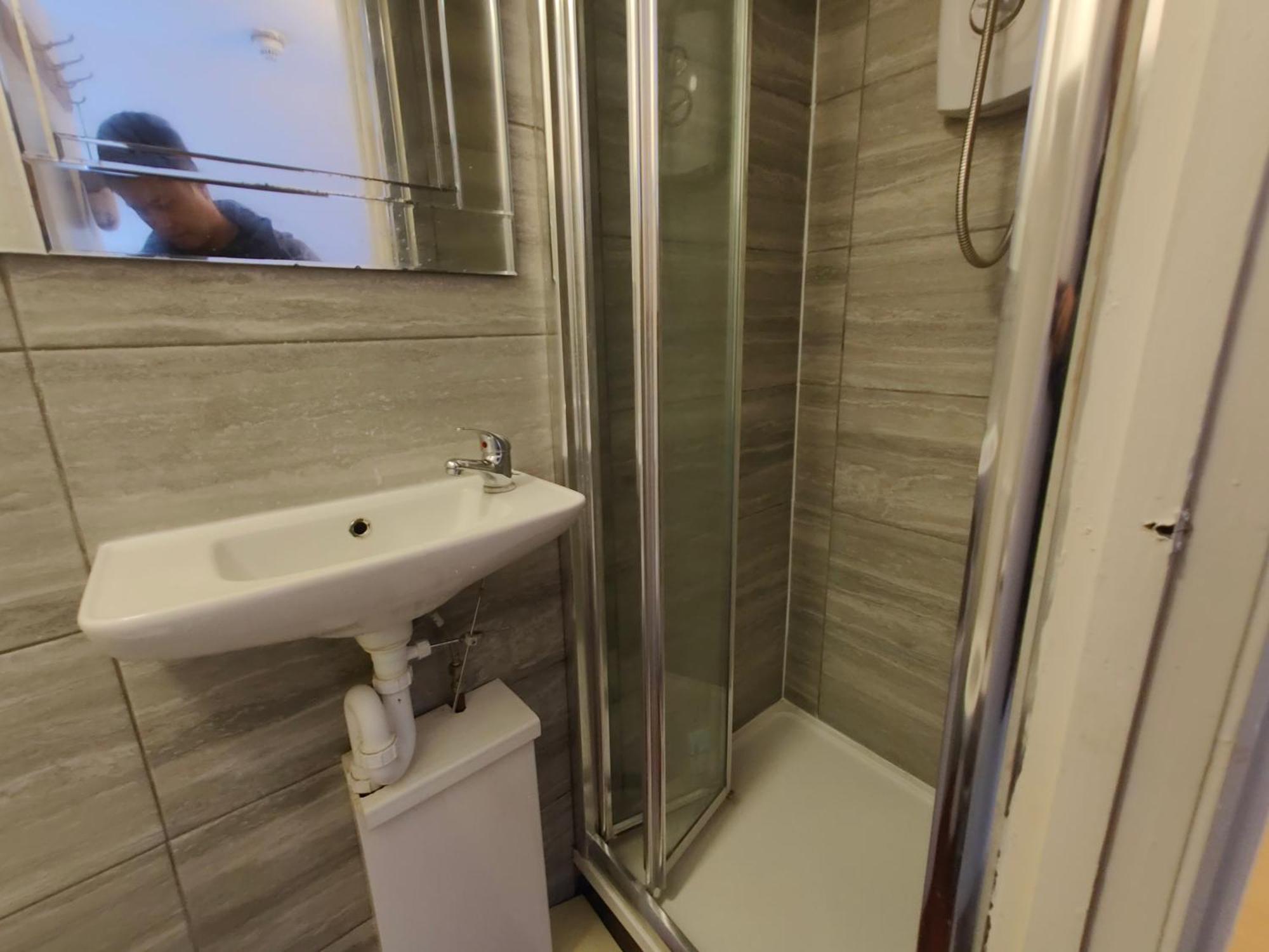 Homestay Large House In London's Trendiest Area *