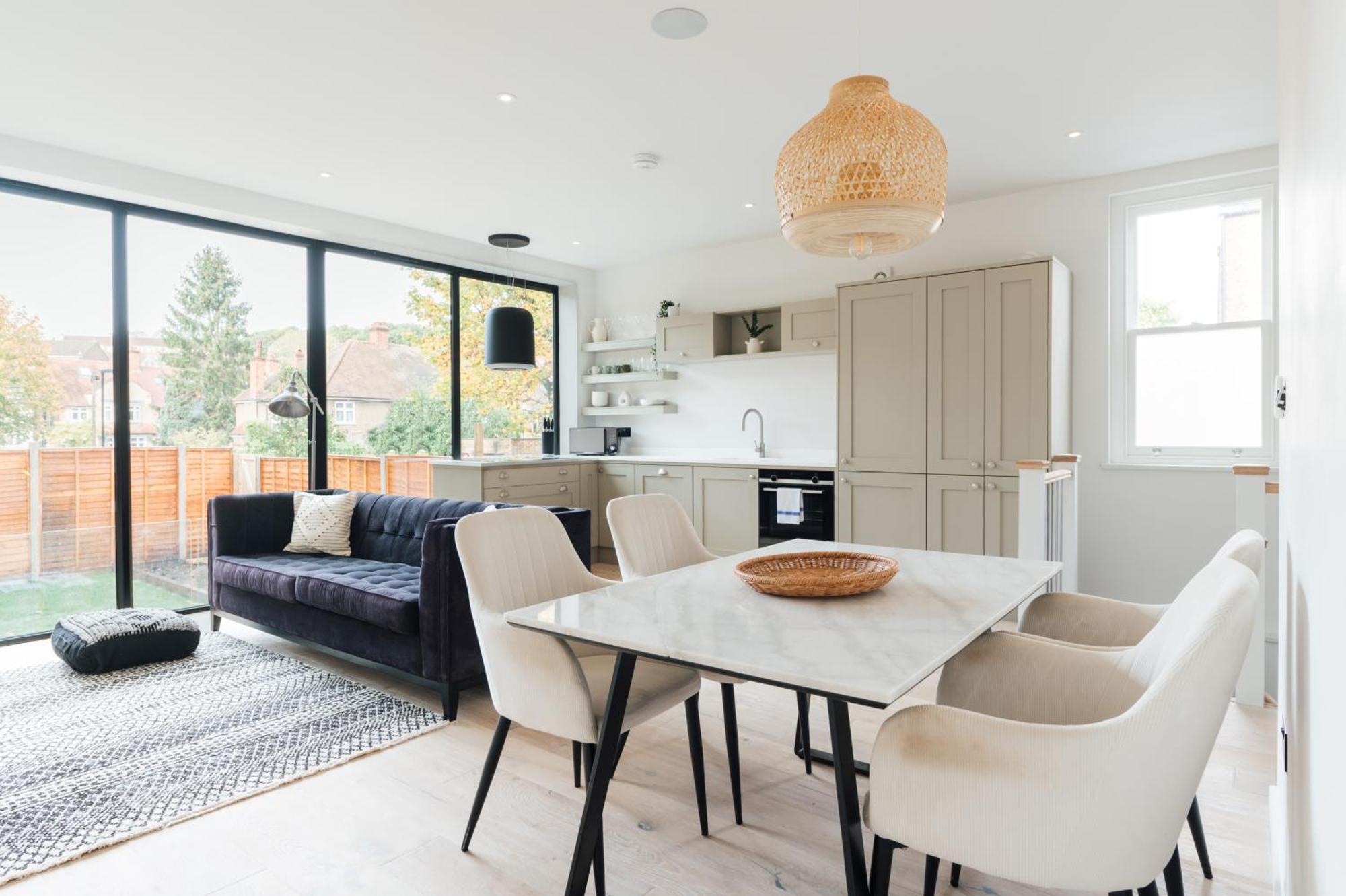 Modern & Bright Luxury In Honor Oak Apartment *