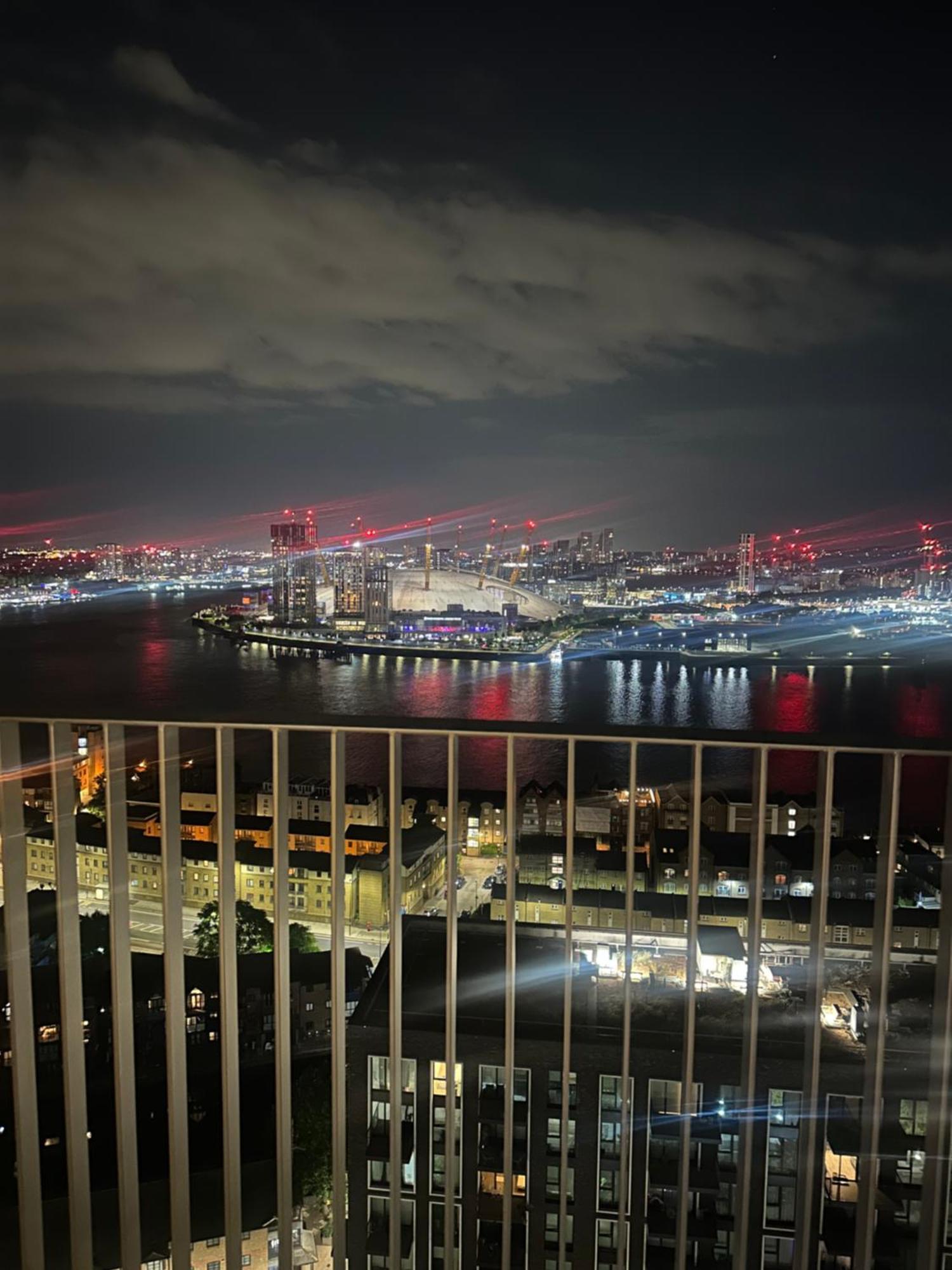 Harbor View Haven Apartamento Londres