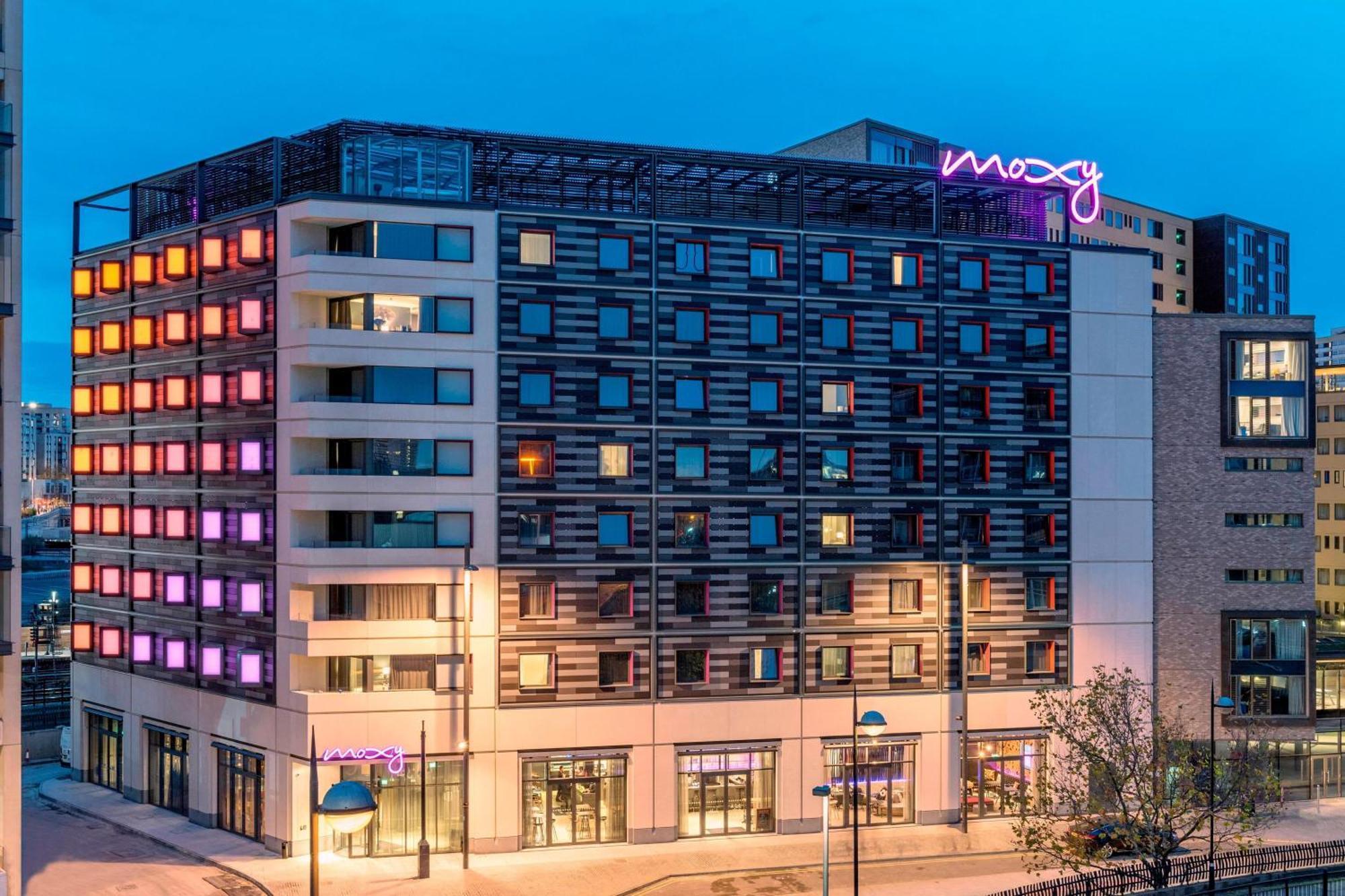 Moxy Stratford Hotel 4*