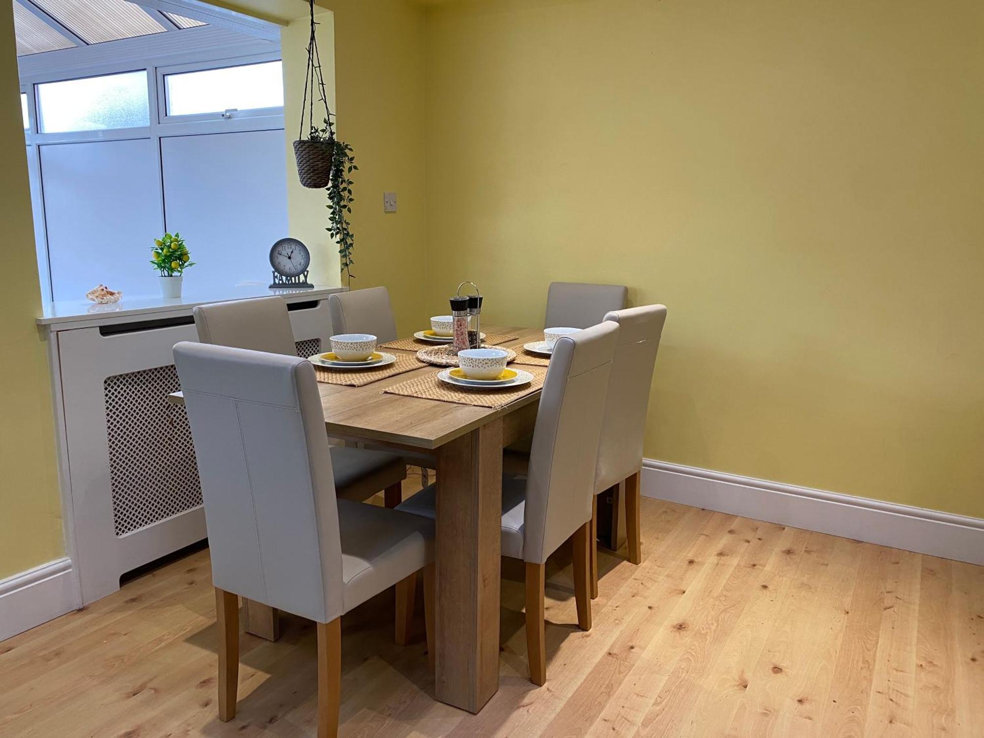 Cozy 3 Bed Near Greenwich Fast Wifi & Free Parking Apartamento *
