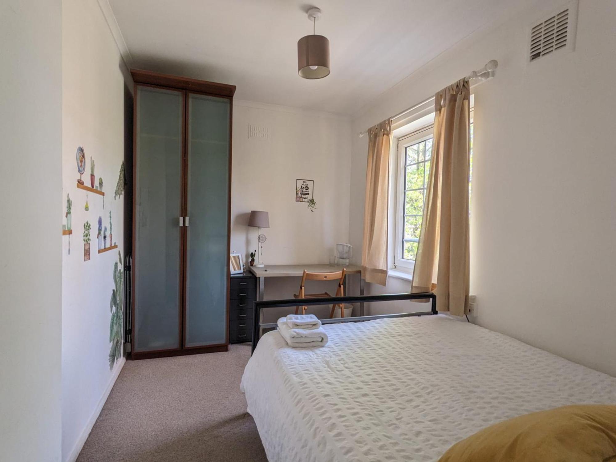 Stunning Large Double Bed Homestay *