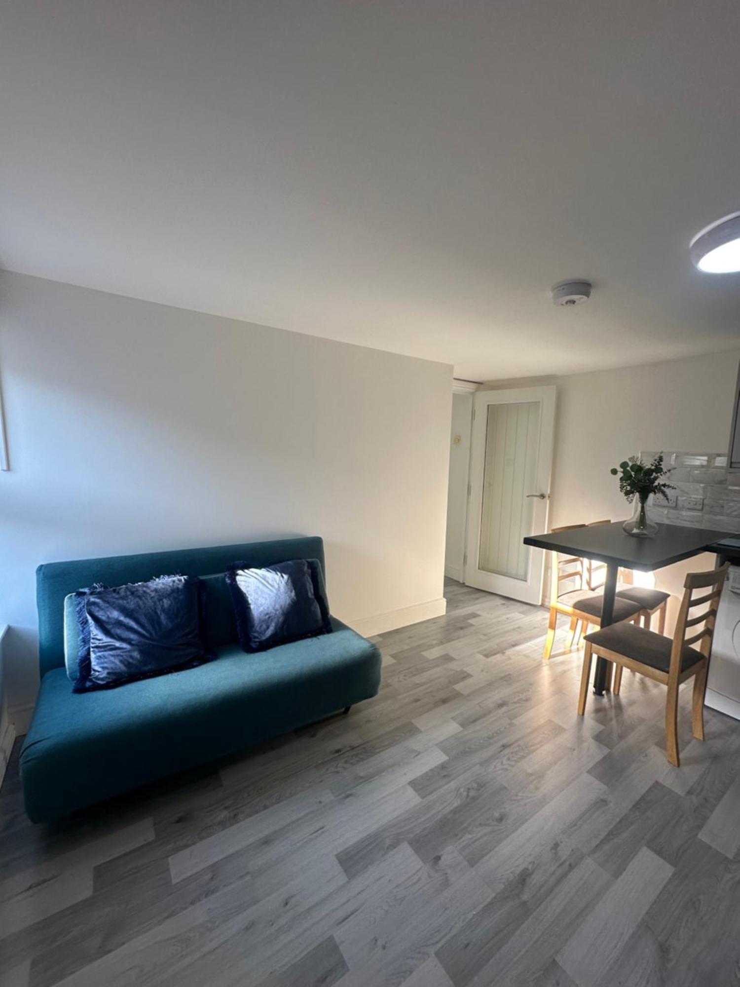 Luxury 2 Bedroom In * London