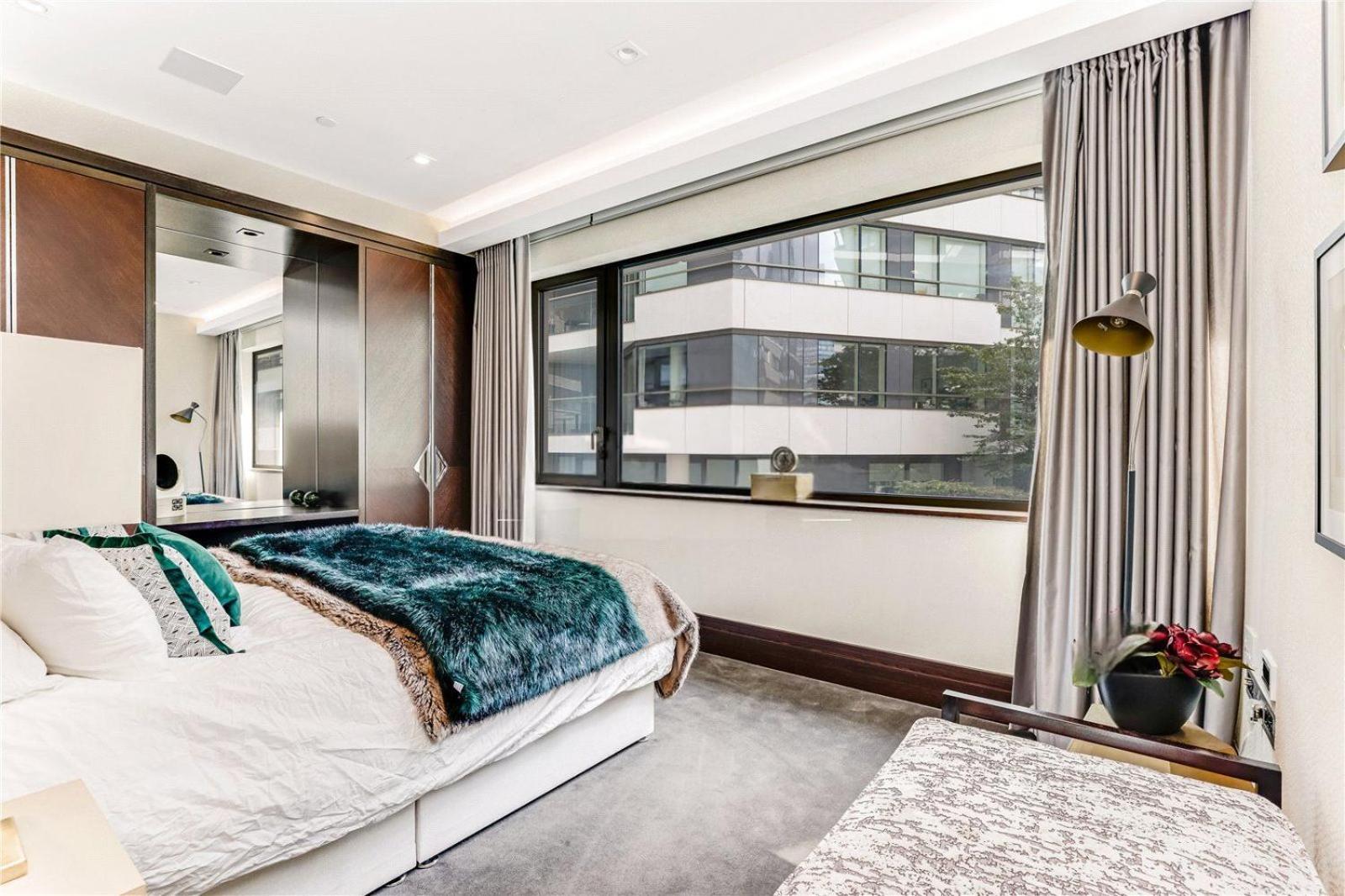Apartment 5 Million Pound Luxury Penthouse Tower Bridge Sleeps 8 Private Jacuzzi London