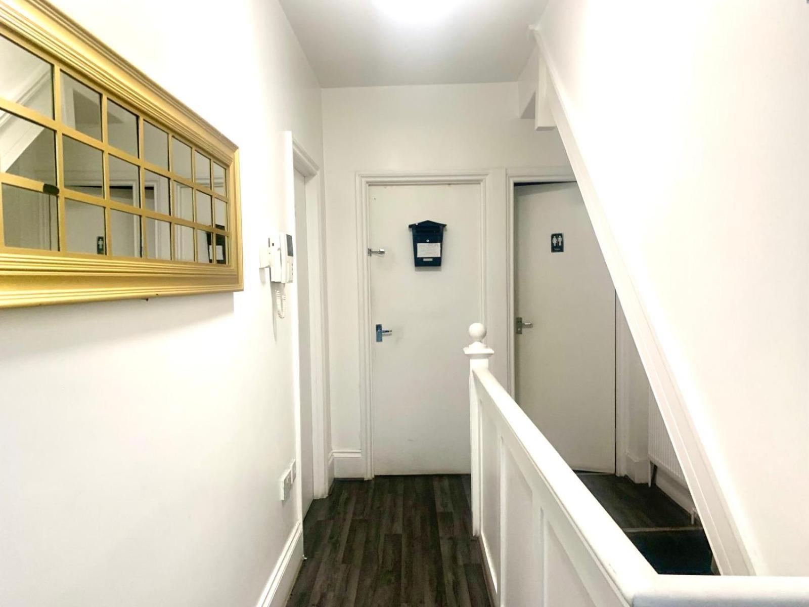 Capsulehotel Simple