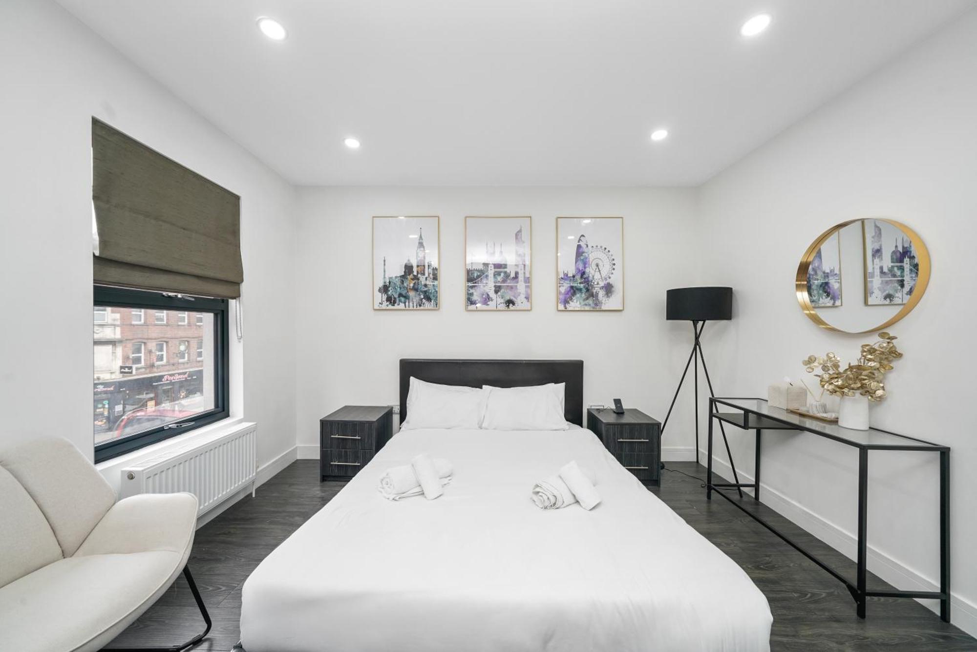 Skyline Tower Bridge Apartment