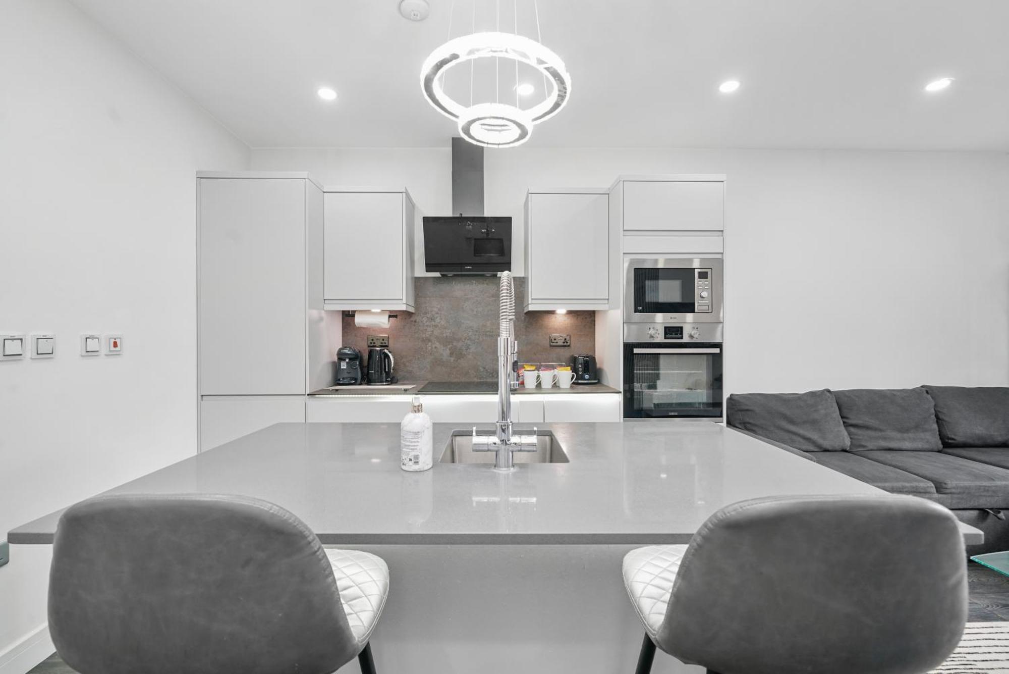 Skyline Tower Bridge Apartment *