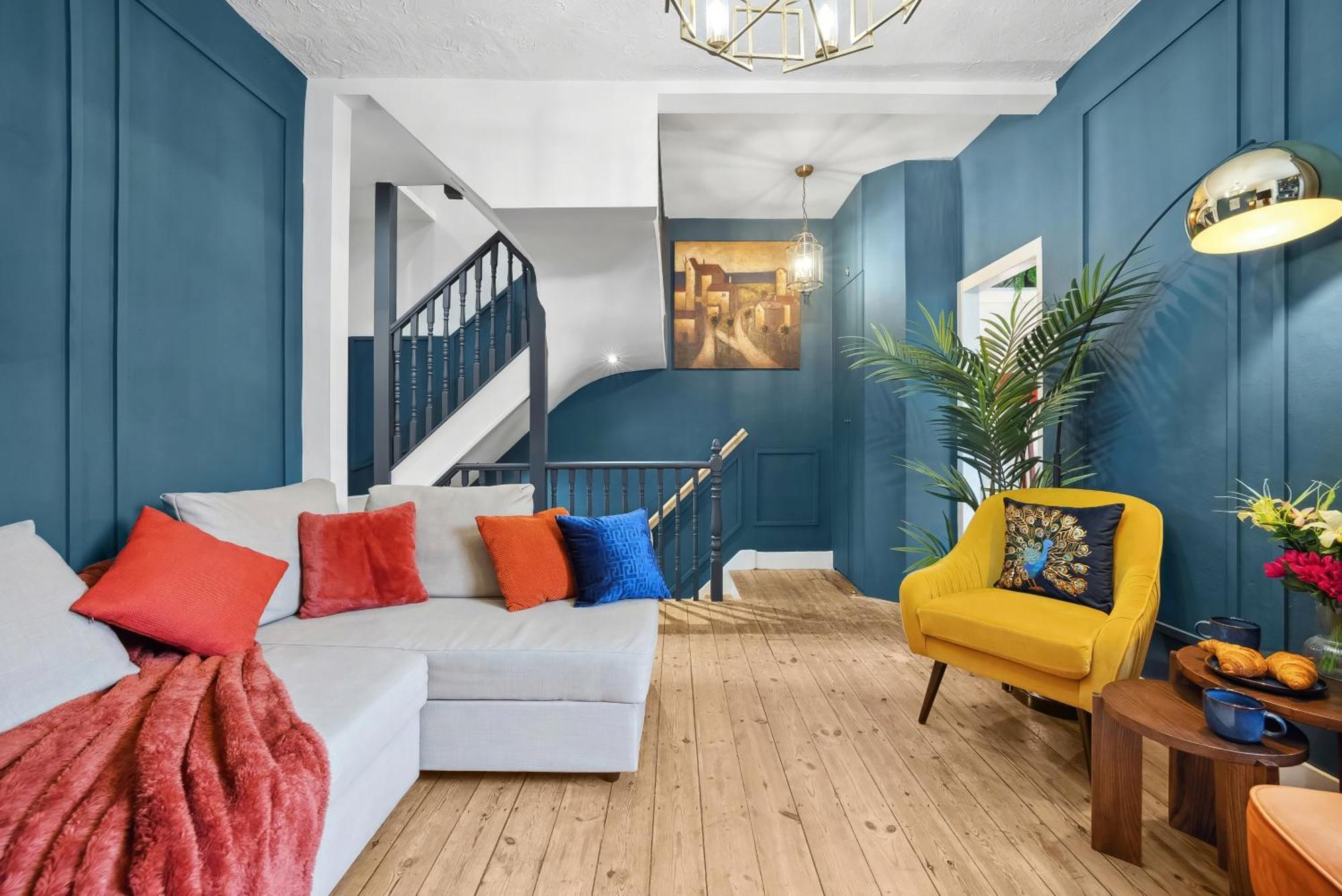 Stylish Edwardian Escape In Southwark 3 Bedroom Maisonette By Gold Londen