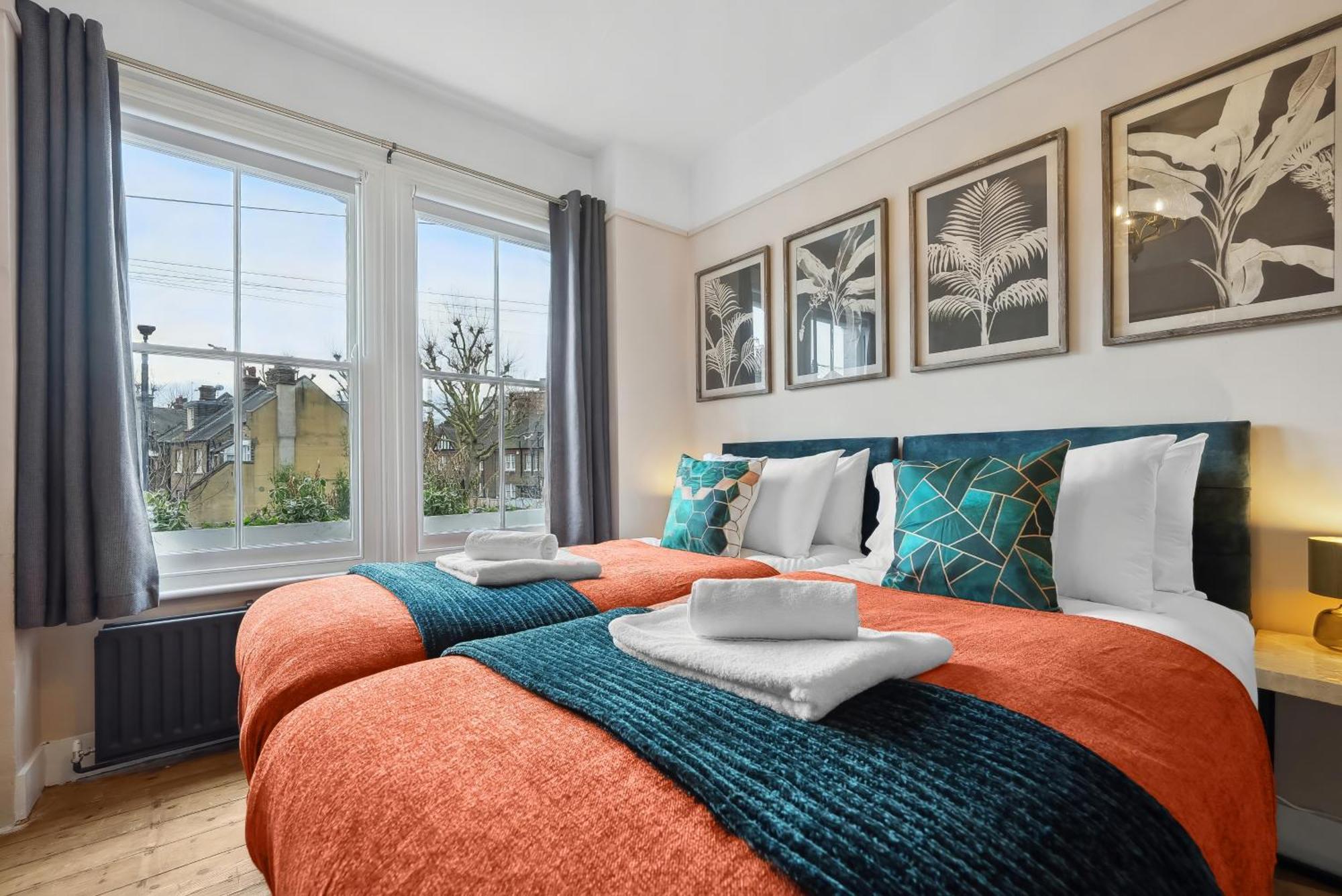 Stylish Edwardian Escape In Southwark 3 Bedroom Maisonette By Gold Appartement Londen