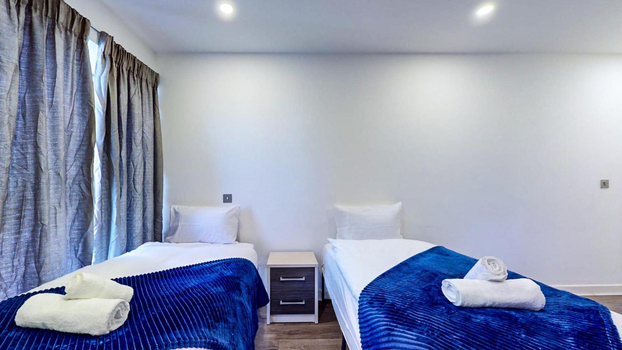 Apartment Spacious 8-person House Near Excel Free Parking