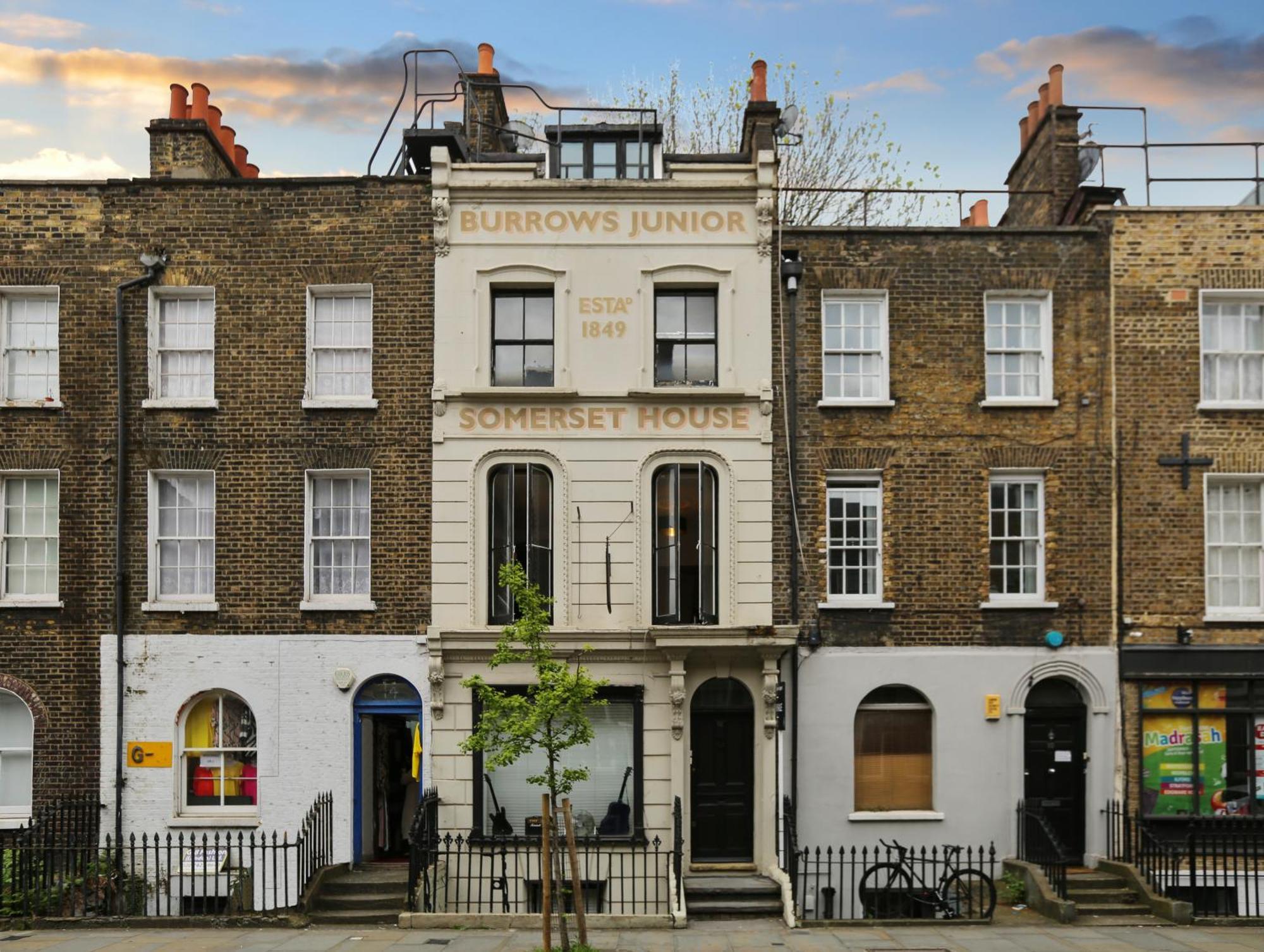 Chic 1-bed Garden Flat, London, Convenient For Tower Bridge, Great Public Transport Apartment London