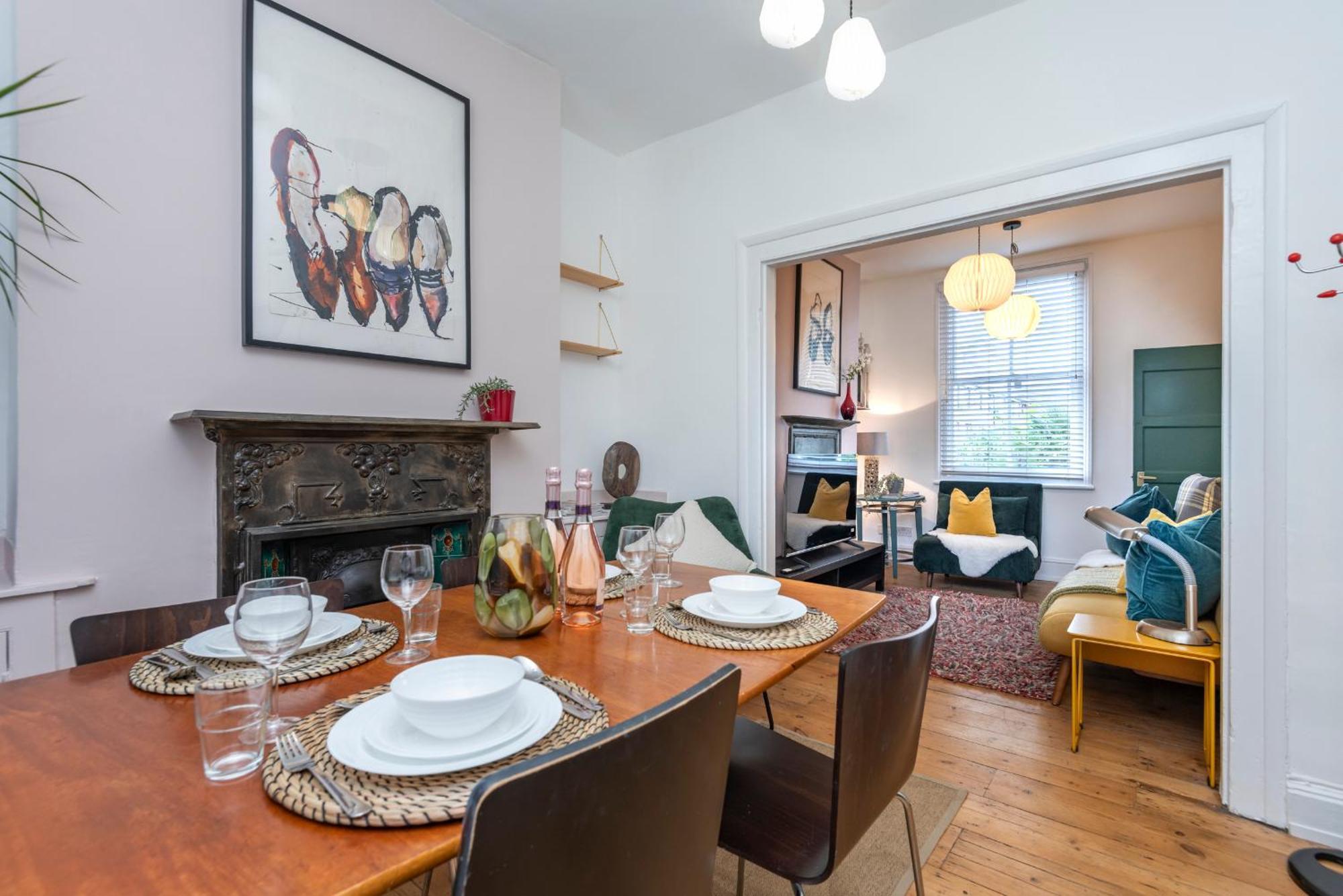 Chic 1-bed Garden Flat, London, Convenient For Tower Bridge, Great Public Transport Apartment