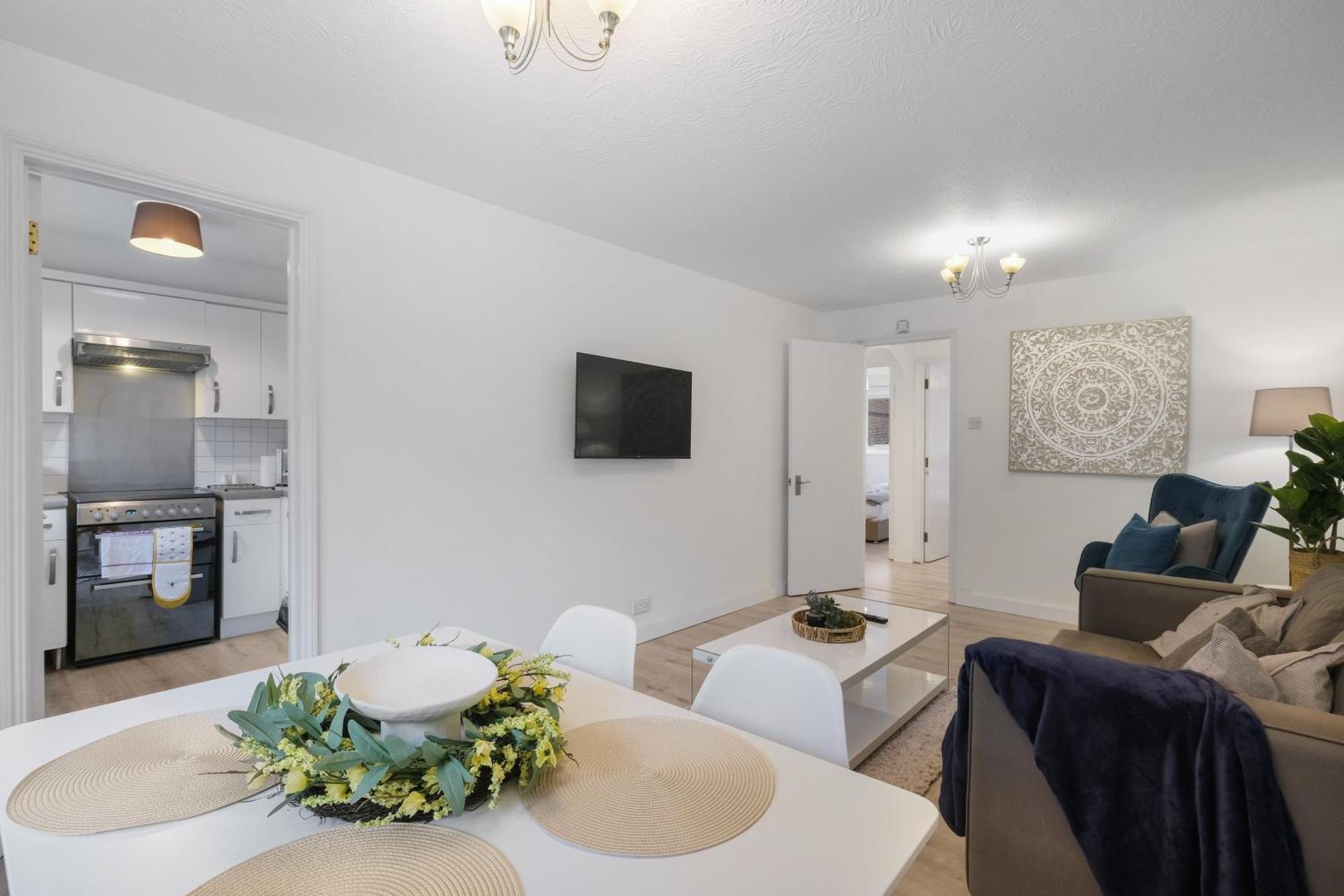Apartment Charming 2-bedroom, 1-bathroom In Transom Square *