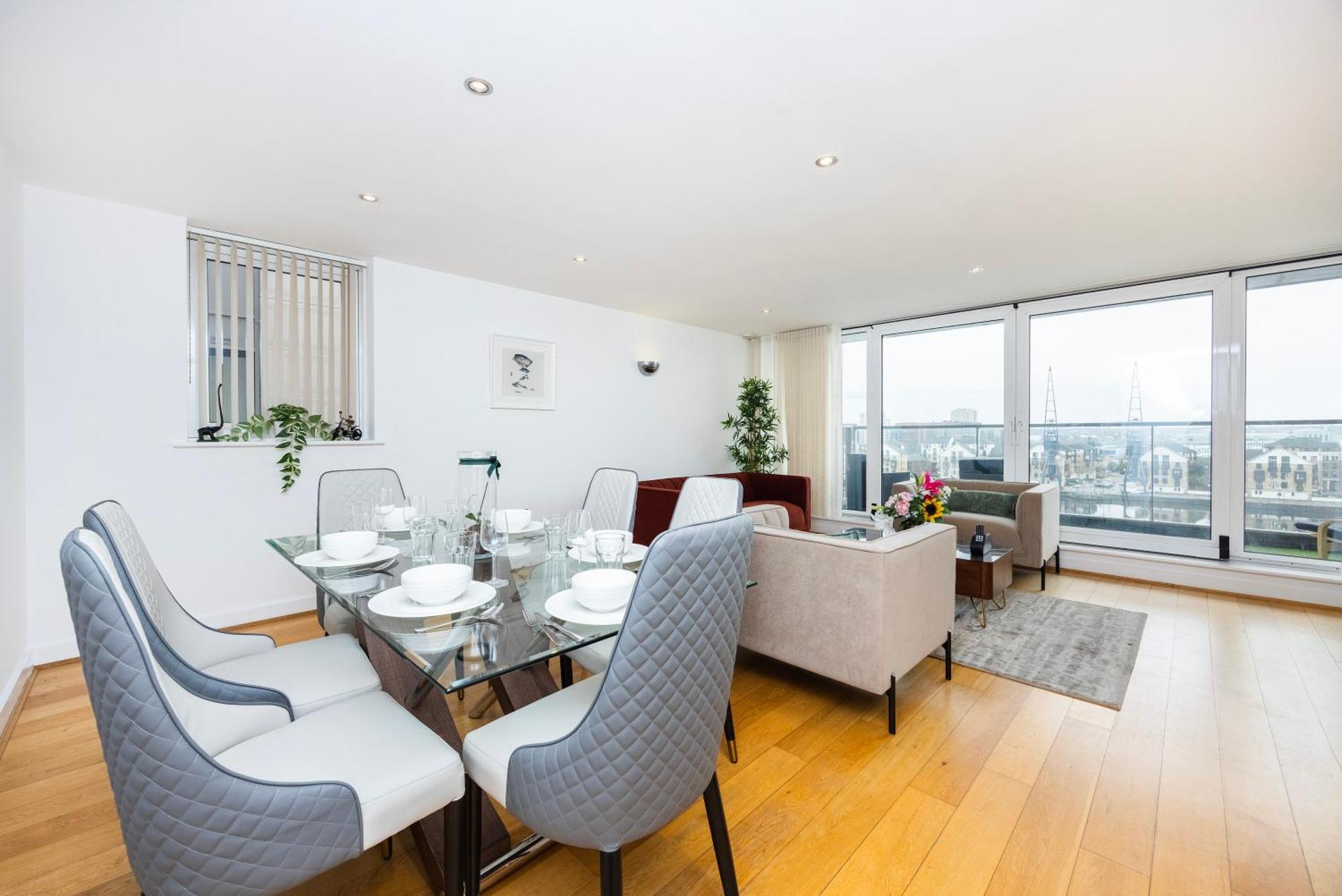 Austin David Executive Excel Apartment *