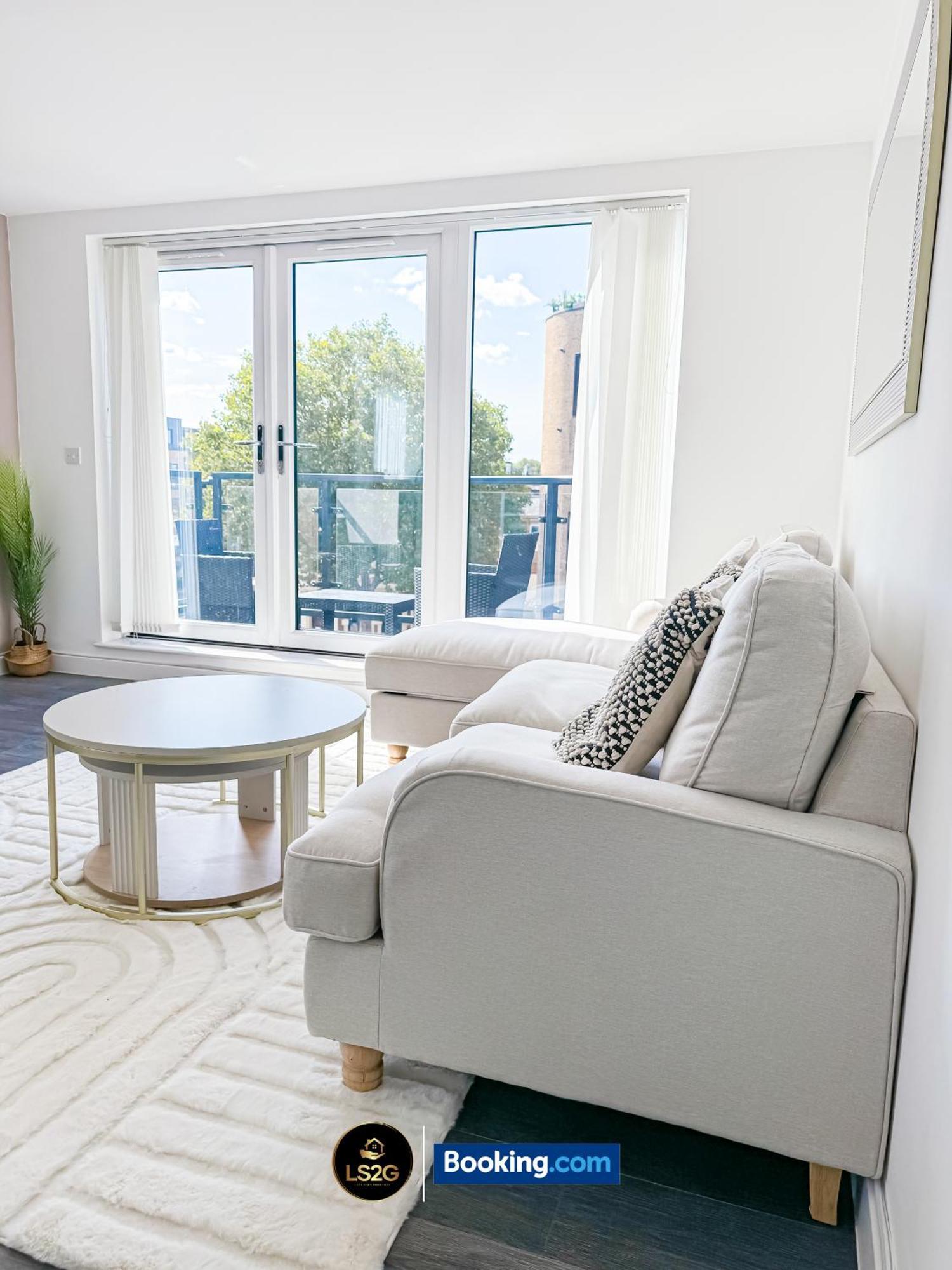 2 Bedroom Flat By Ls2g Short Lets & Serviced Greater With Free Parking Londen
