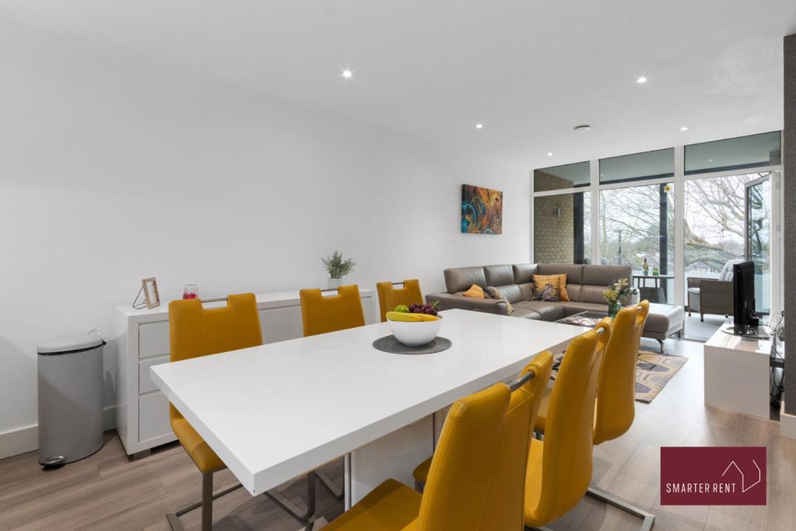 Apartment Two Bed Flat - Isleworth