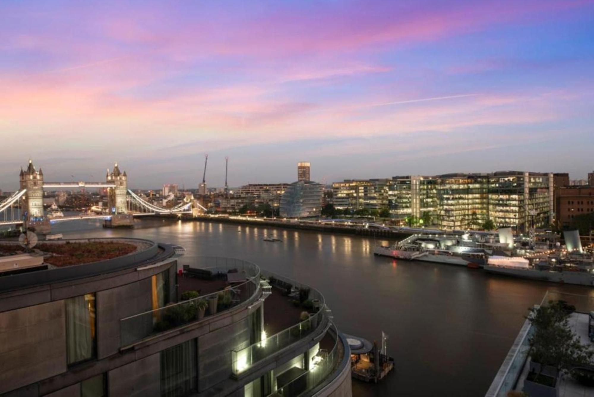 Luxury Riverside Penthouse 2000sqft * Londen