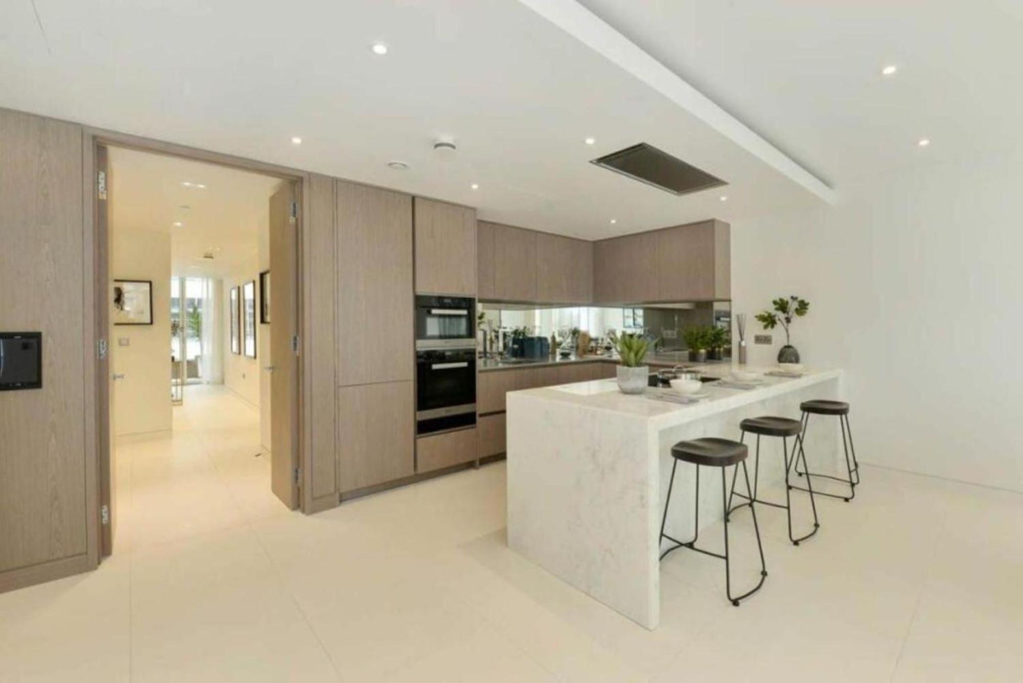 Luxury Riverside Penthouse 2000sqft Appartement