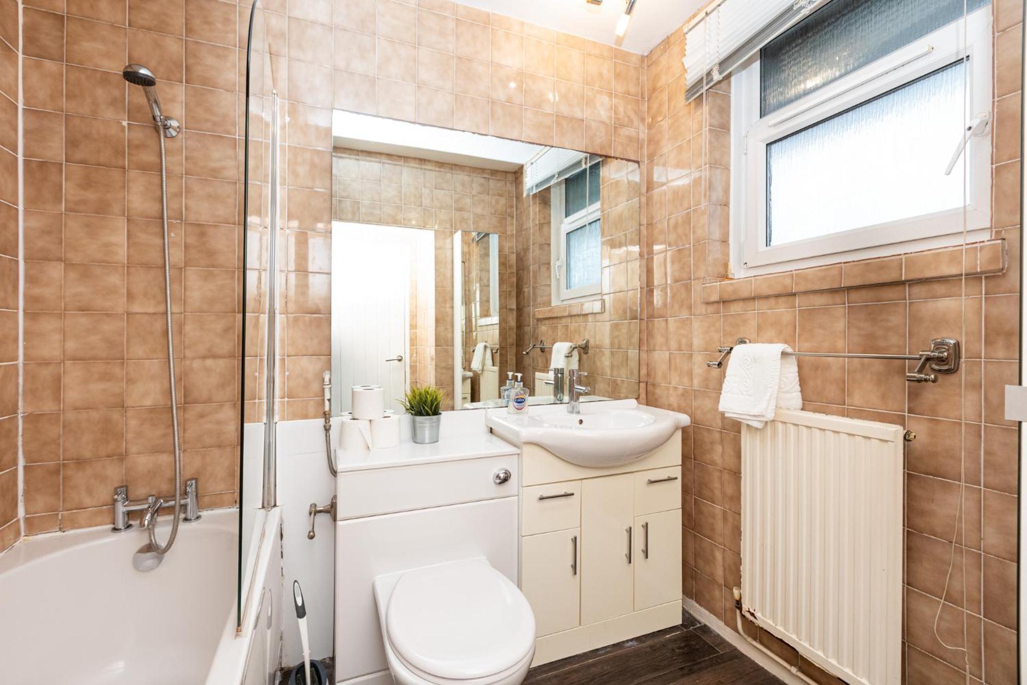 New Listing! Stylish 2br In Shoreditch *