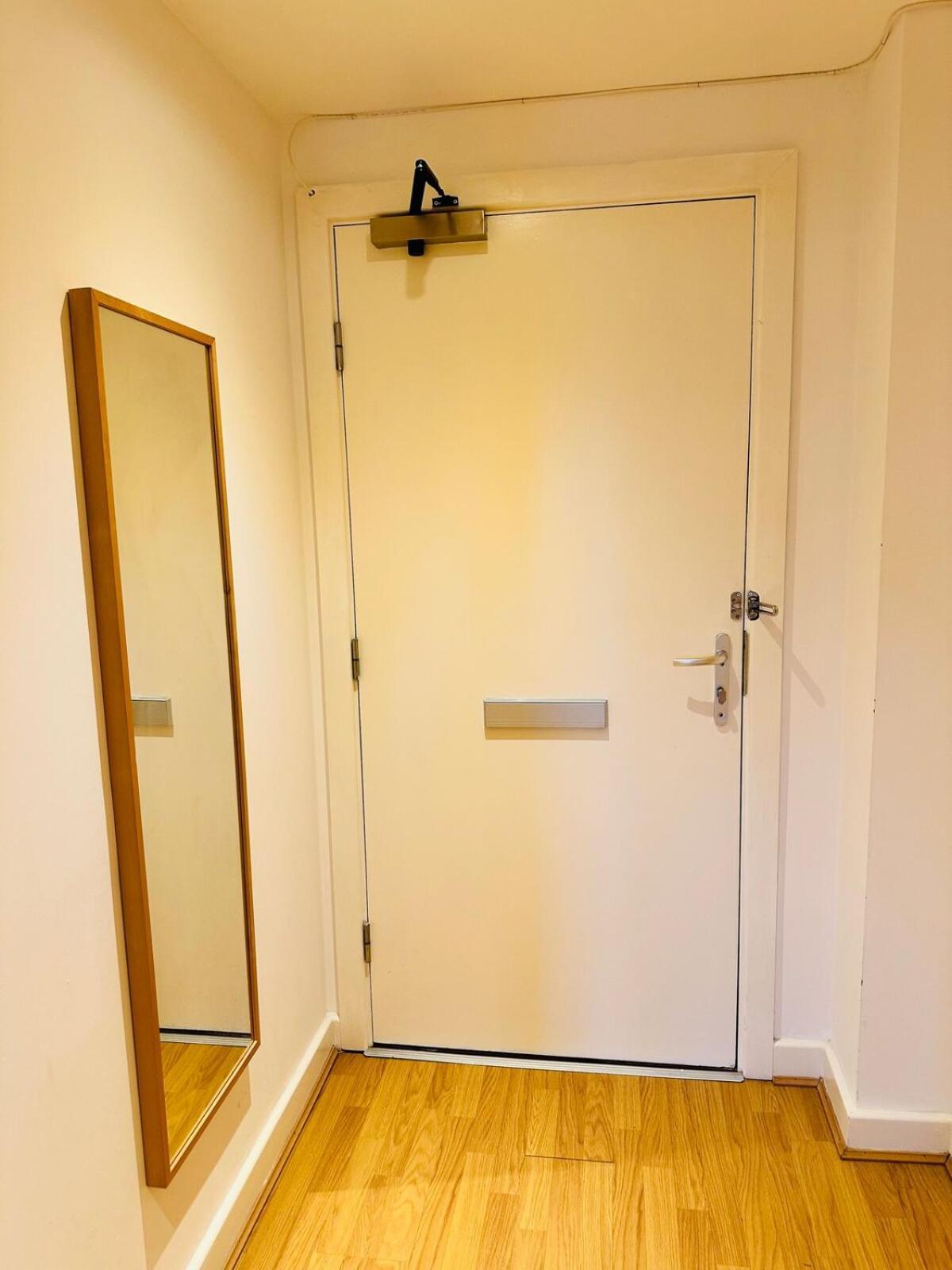 Stratford Apartment *
